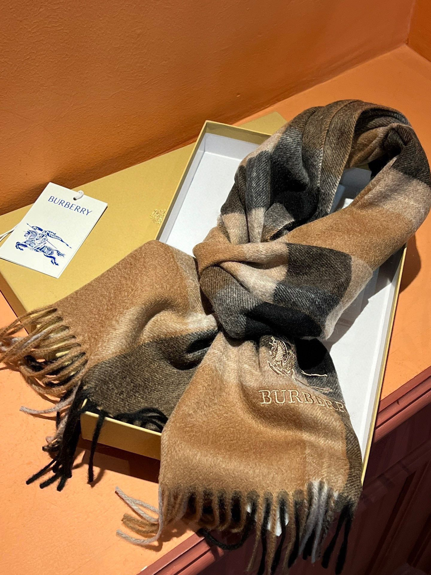 【BURBERRY  バーバリー】スカーフ32*180CM  241209-BRAND OFF