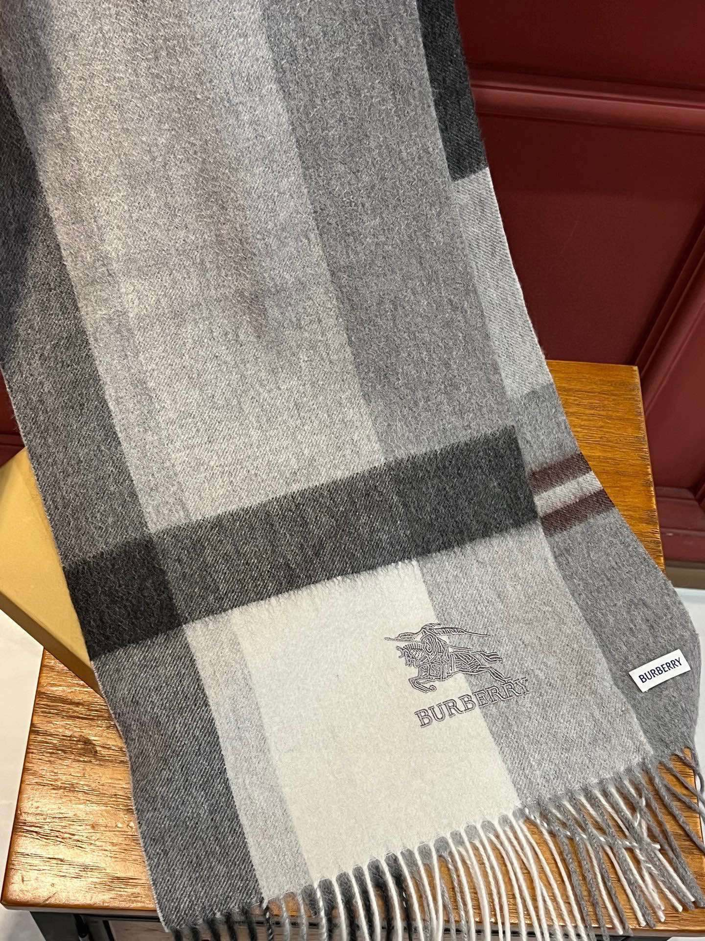 【BURBERRY  バーバリー】スカーフ32*180CM  241209-BRAND OFF