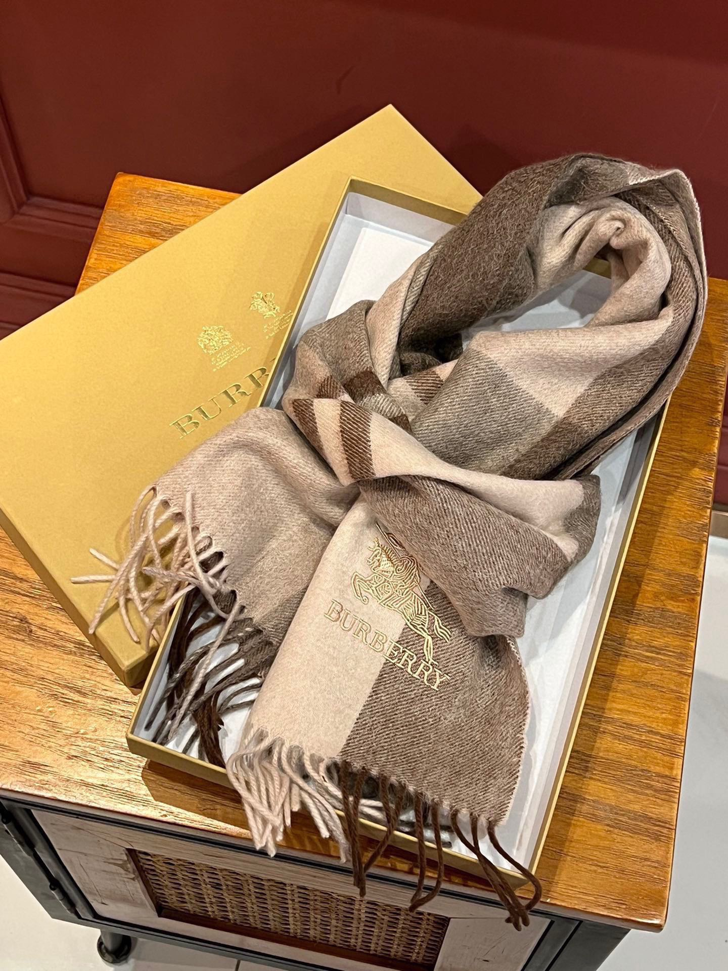 【BURBERRY  バーバリー】スカーフ32*180CM  241209-BRAND OFF