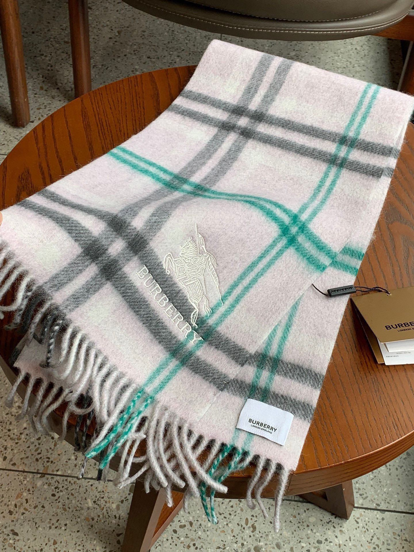 【BURBERRY  バーバリー】スカーフ25*190CM  241209-BRAND OFF