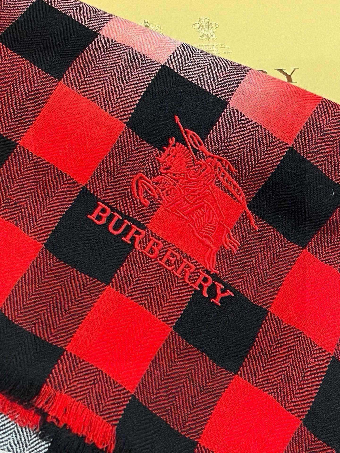 【BURBERRY  バーバリー】スカーフ80*200CM  241209-BRAND OFF
