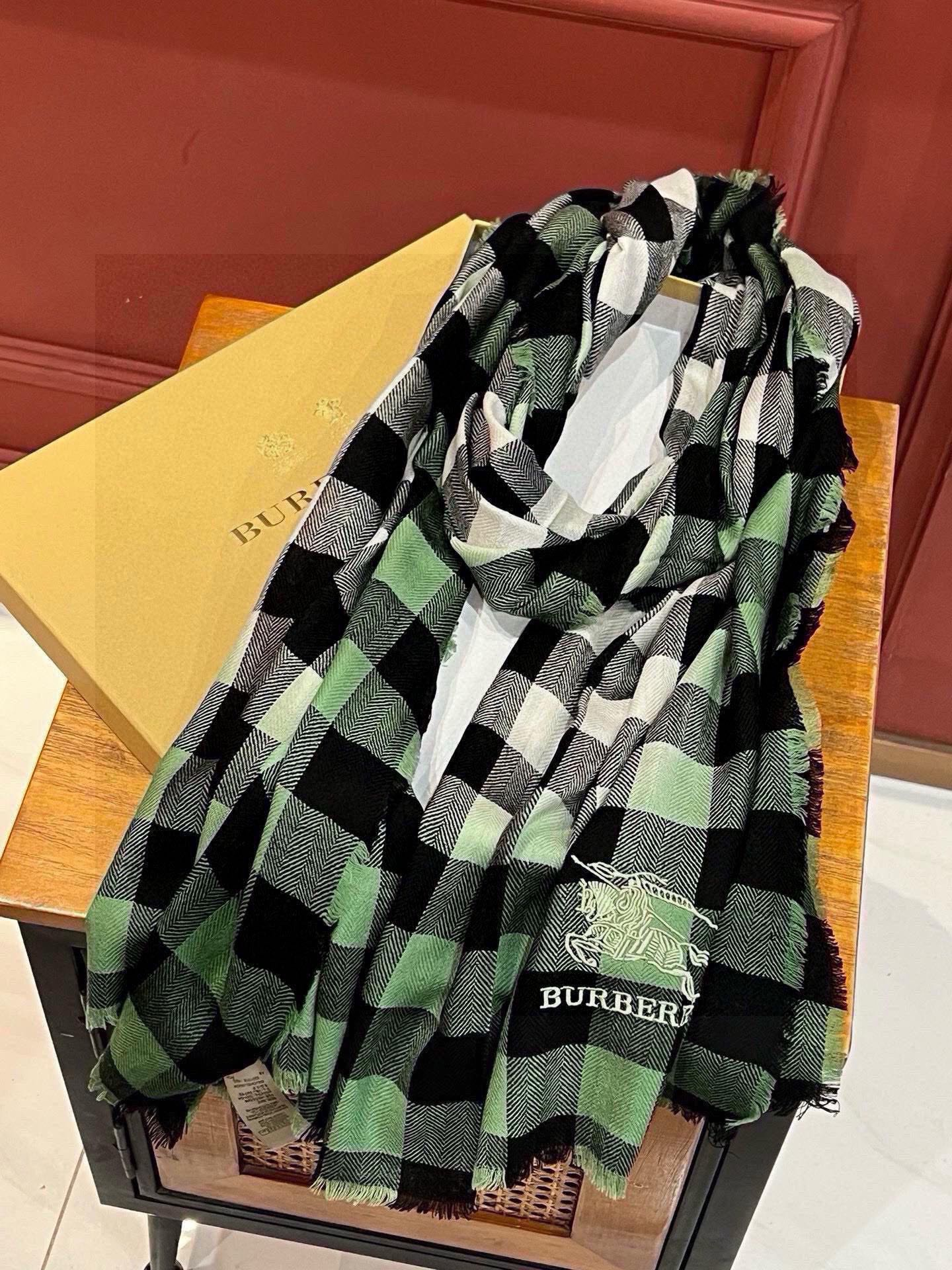 【BURBERRY  バーバリー】スカーフ80*200CM  241209-BRAND OFF