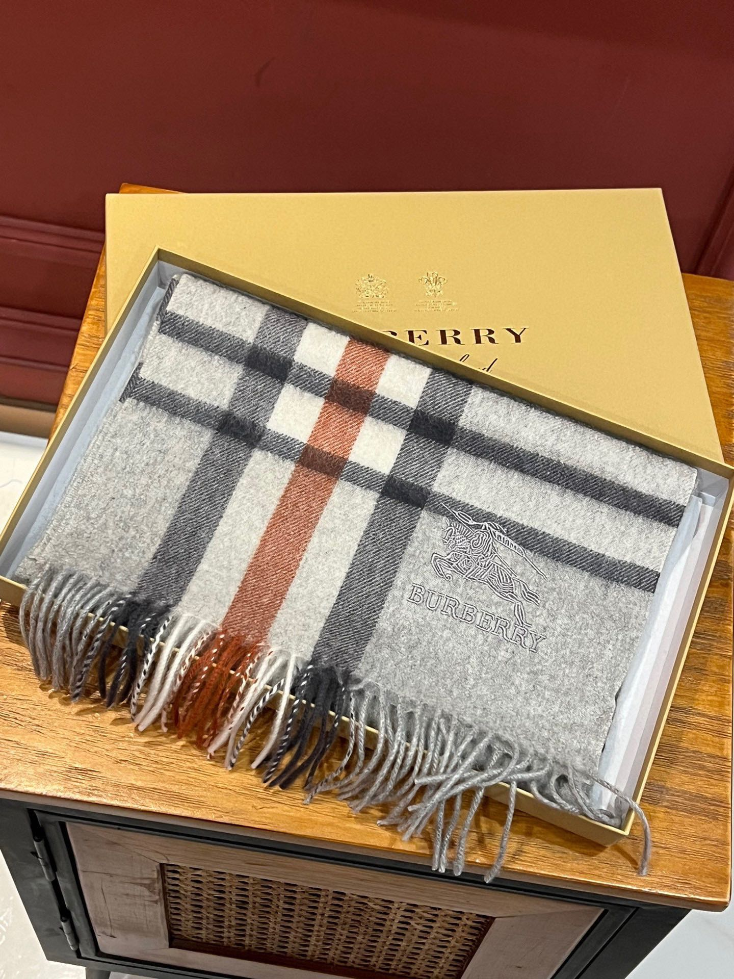 【BURBERRY  バーバリー】スカーフ32*180CM  241209-BRAND OFF