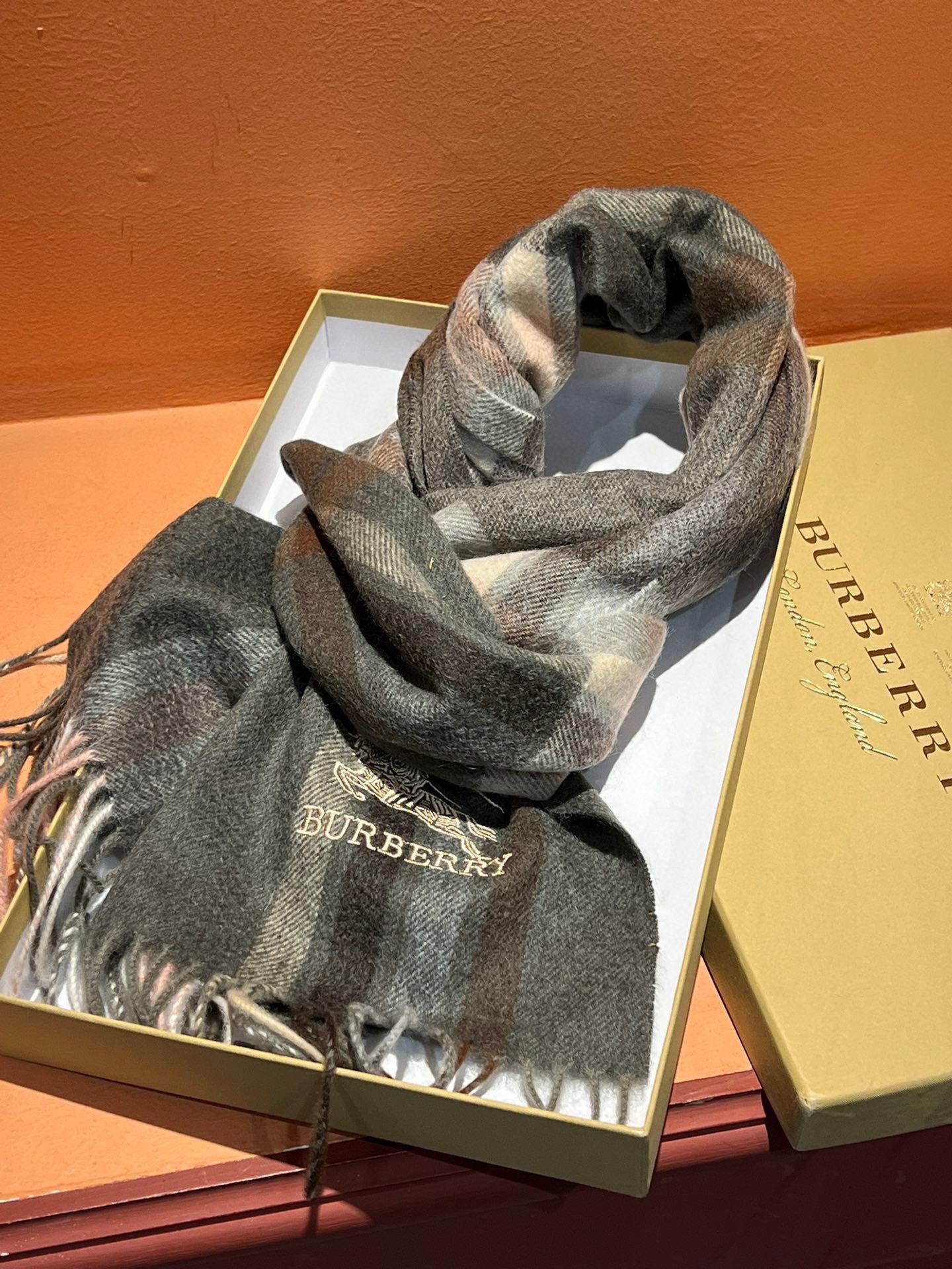 【BURBERRY  バーバリー】スカーフ32*180CM  241209-BRAND OFF