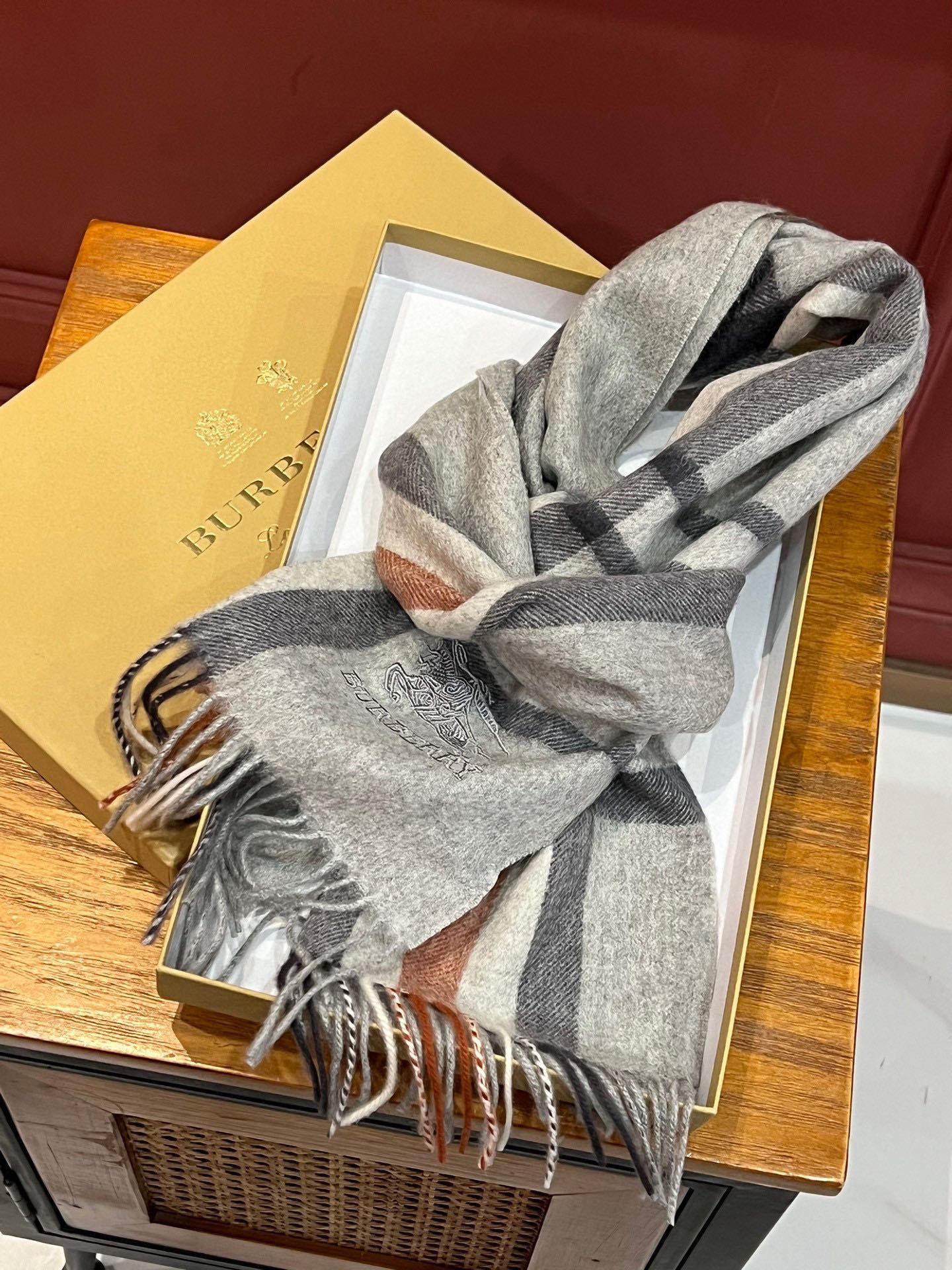 【BURBERRY  バーバリー】スカーフ32*180CM  241209-BRAND OFF