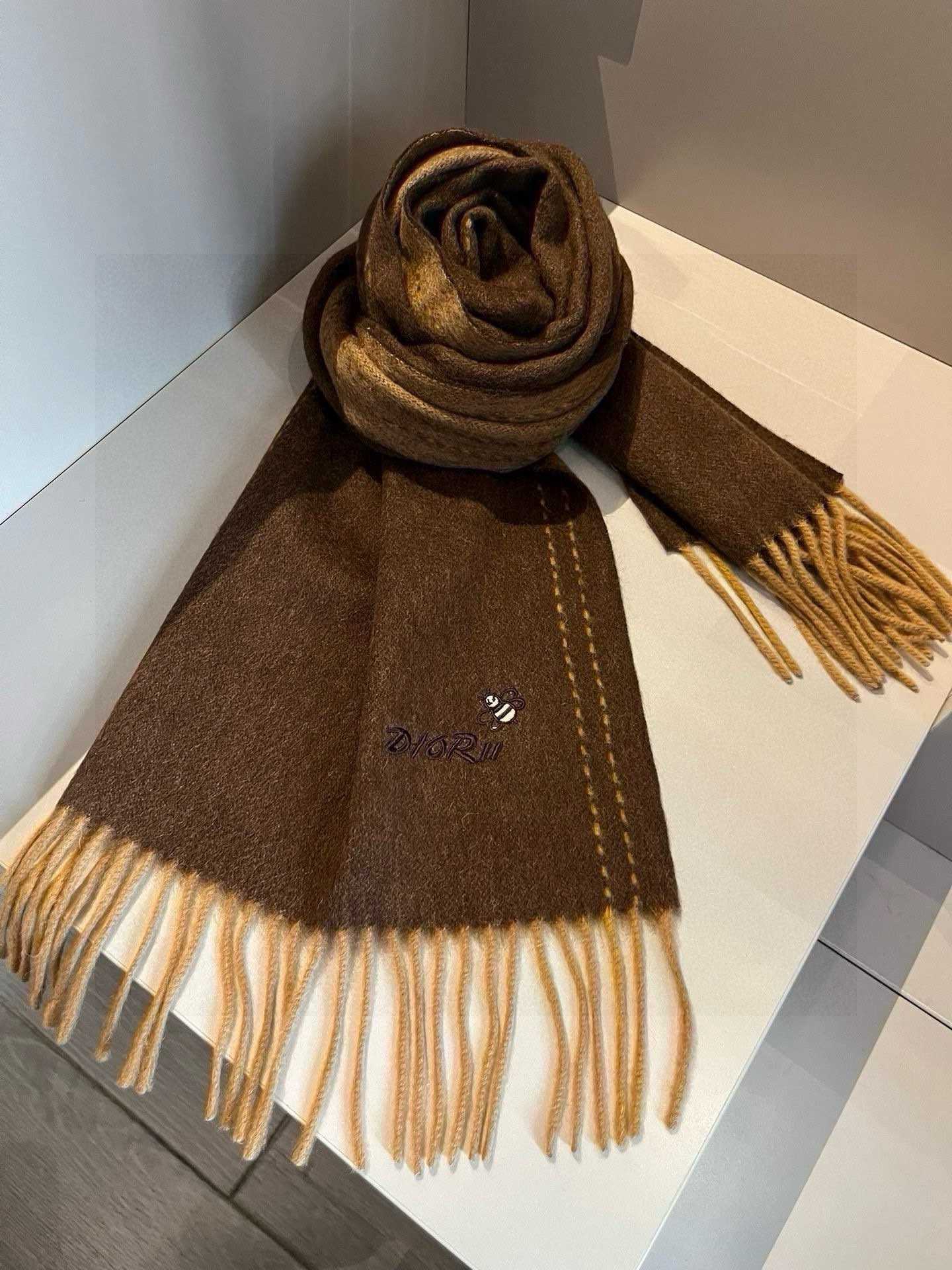 【DIOR  ディオール 】スカーフ  32*180cm  241210-BRAND OFF