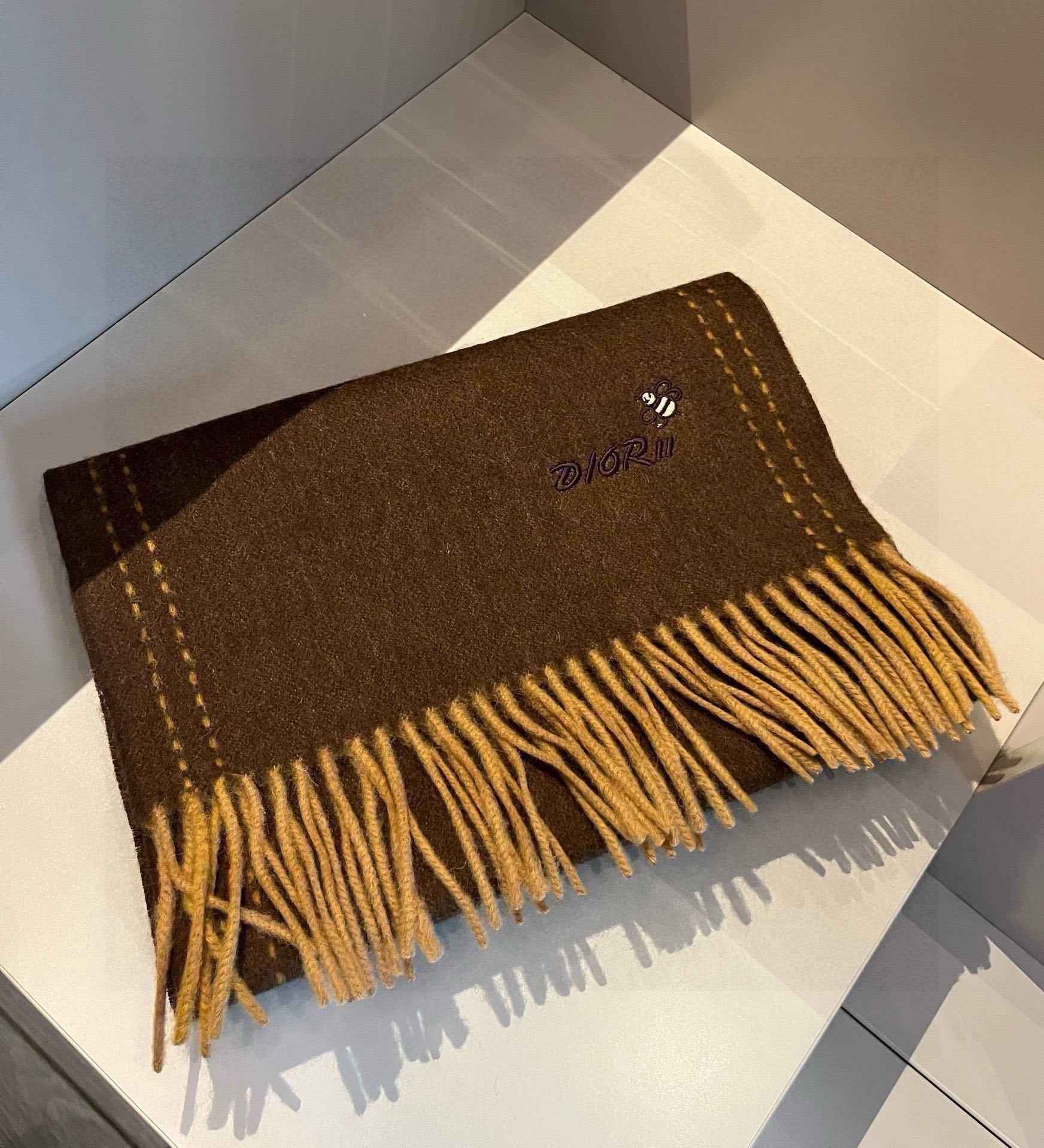 【DIOR  ディオール 】スカーフ  32*180cm  241210-BRAND OFF