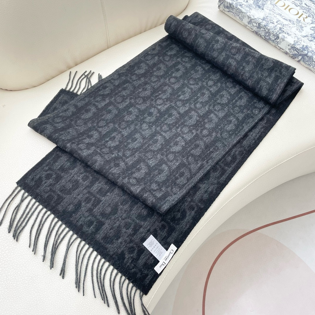 【DIOR  ディオール 】スカーフ  32*180cm  241210-BRAND OFF