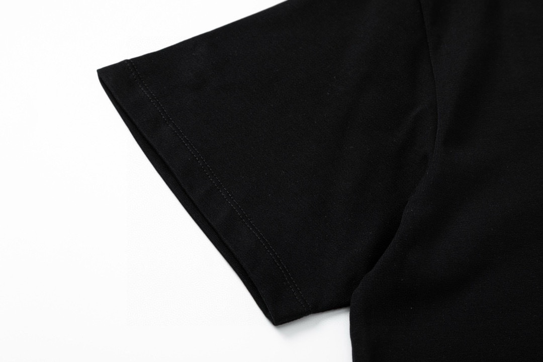 【DIOR 公式旗艦店】ディオール   Tシャツ ご好評に付き再入荷 250210-BRAND OFF