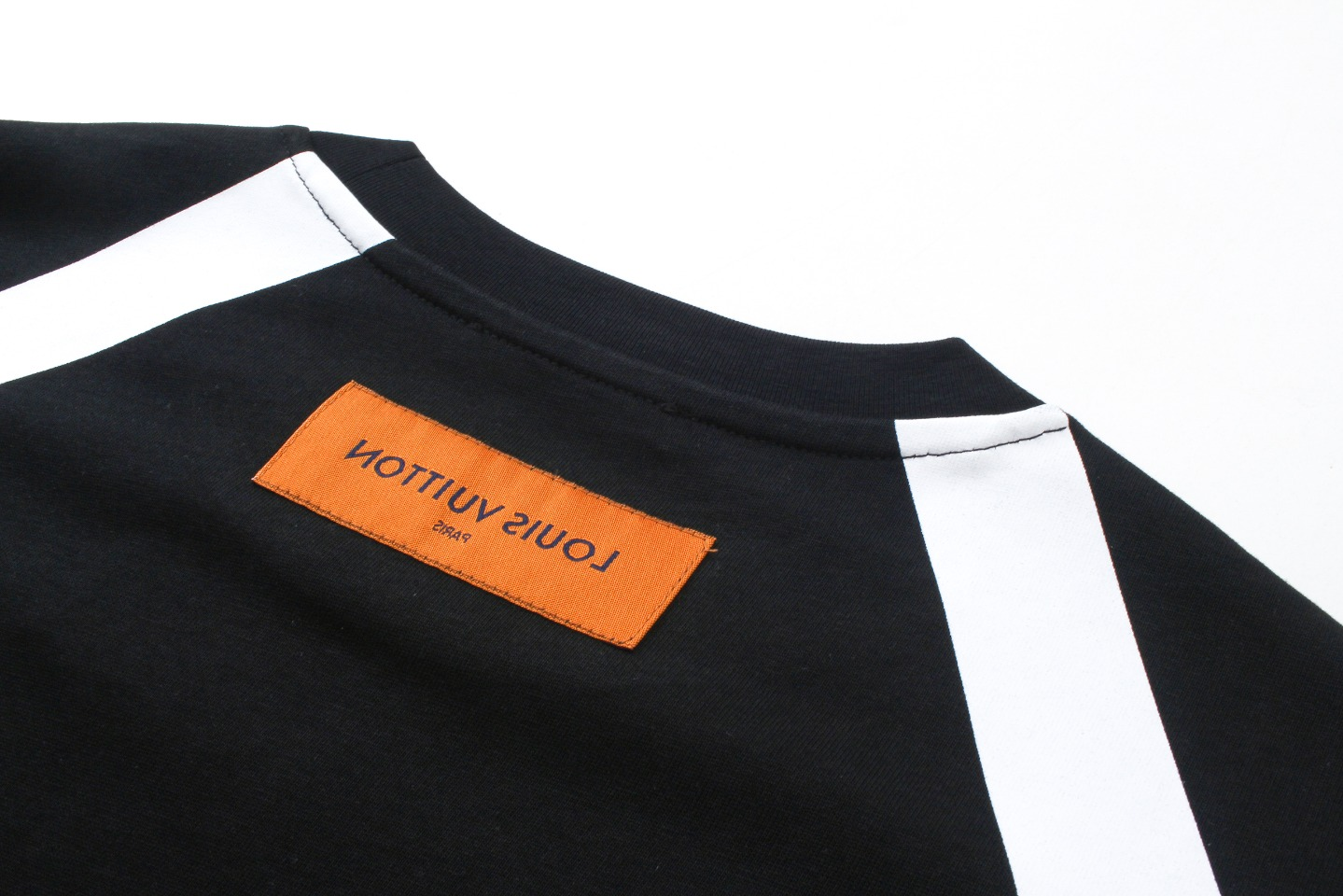 LV【LOUIS VUITTON  公式旗艦店】ルイヴィトン   Tシャツ ご好評に付き再入荷！250211-BRAND OFF