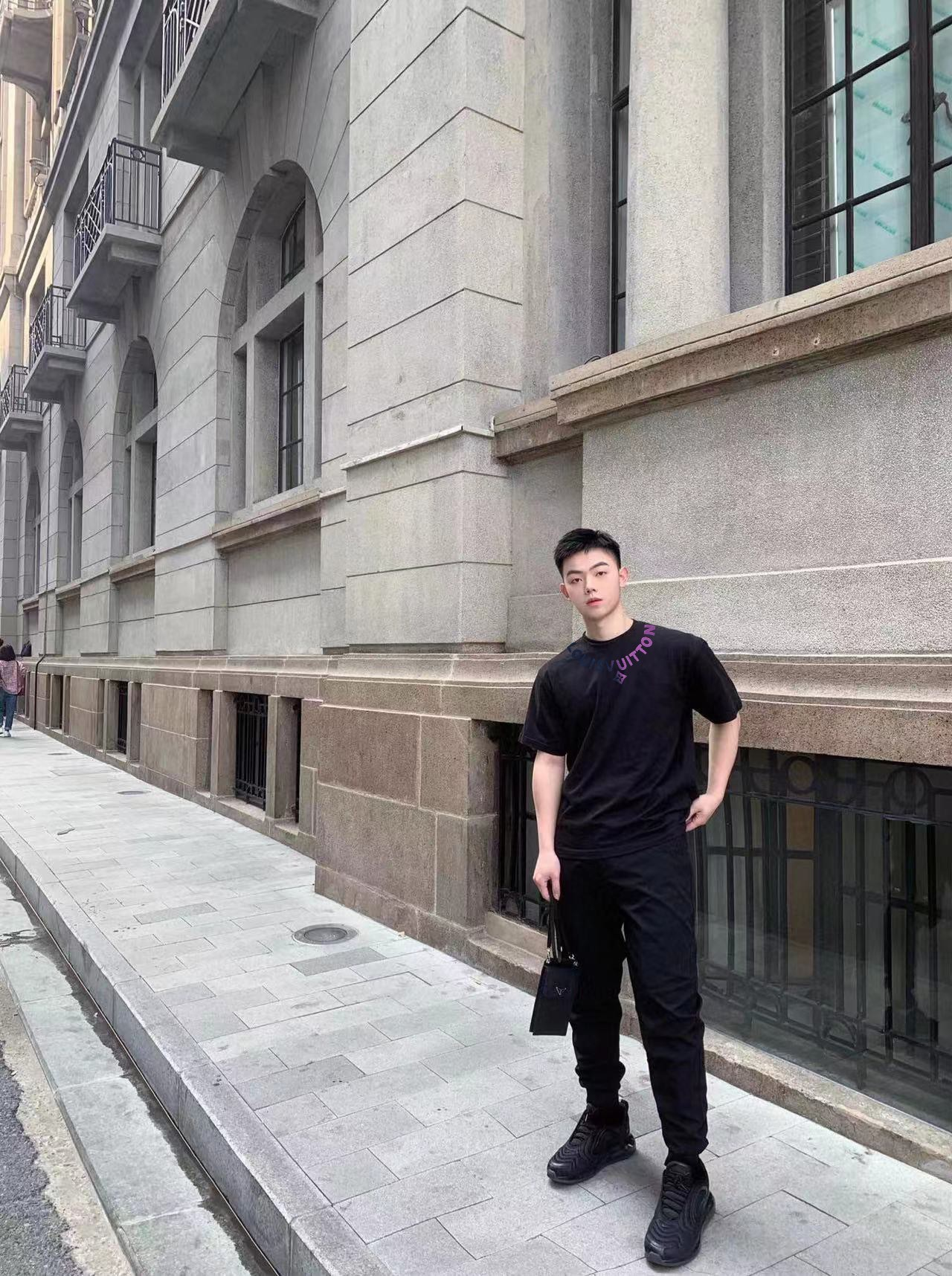 LV【LOUIS VUITTON  公式旗艦店】ルイヴィトン   Tシャツ ご好評に付き再入荷！250211-BRAND OFF