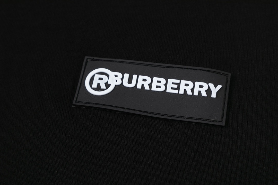 【BURBERRY  公式旗艦店】バーバリー  Tシャツ ご好評に付き再入荷 250211-BRAND OFF