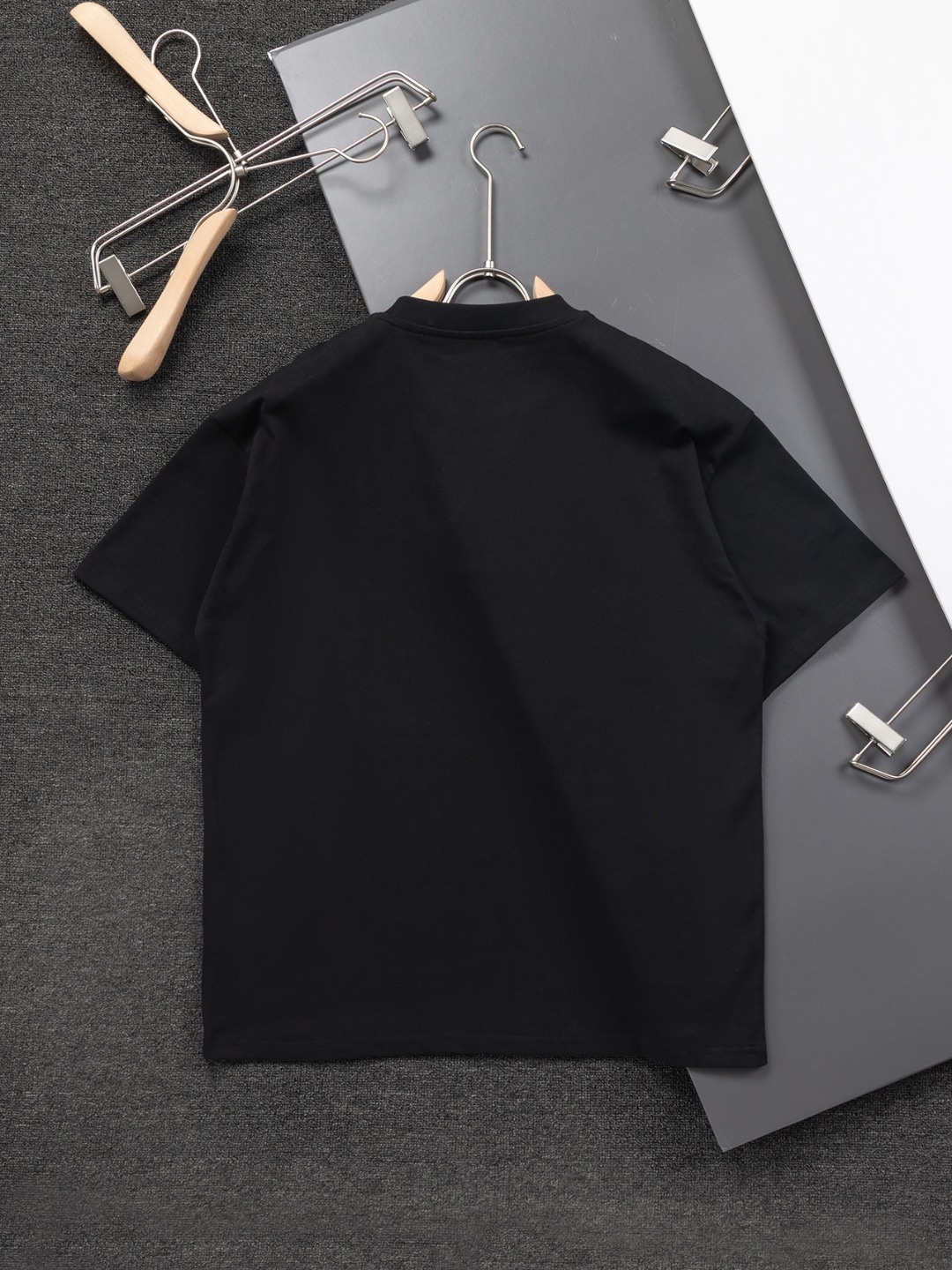 【LOEWE 公式旗艦店】ロエベ   Tシャツ ご好評に付き再入荷！250213-BRAND OFF