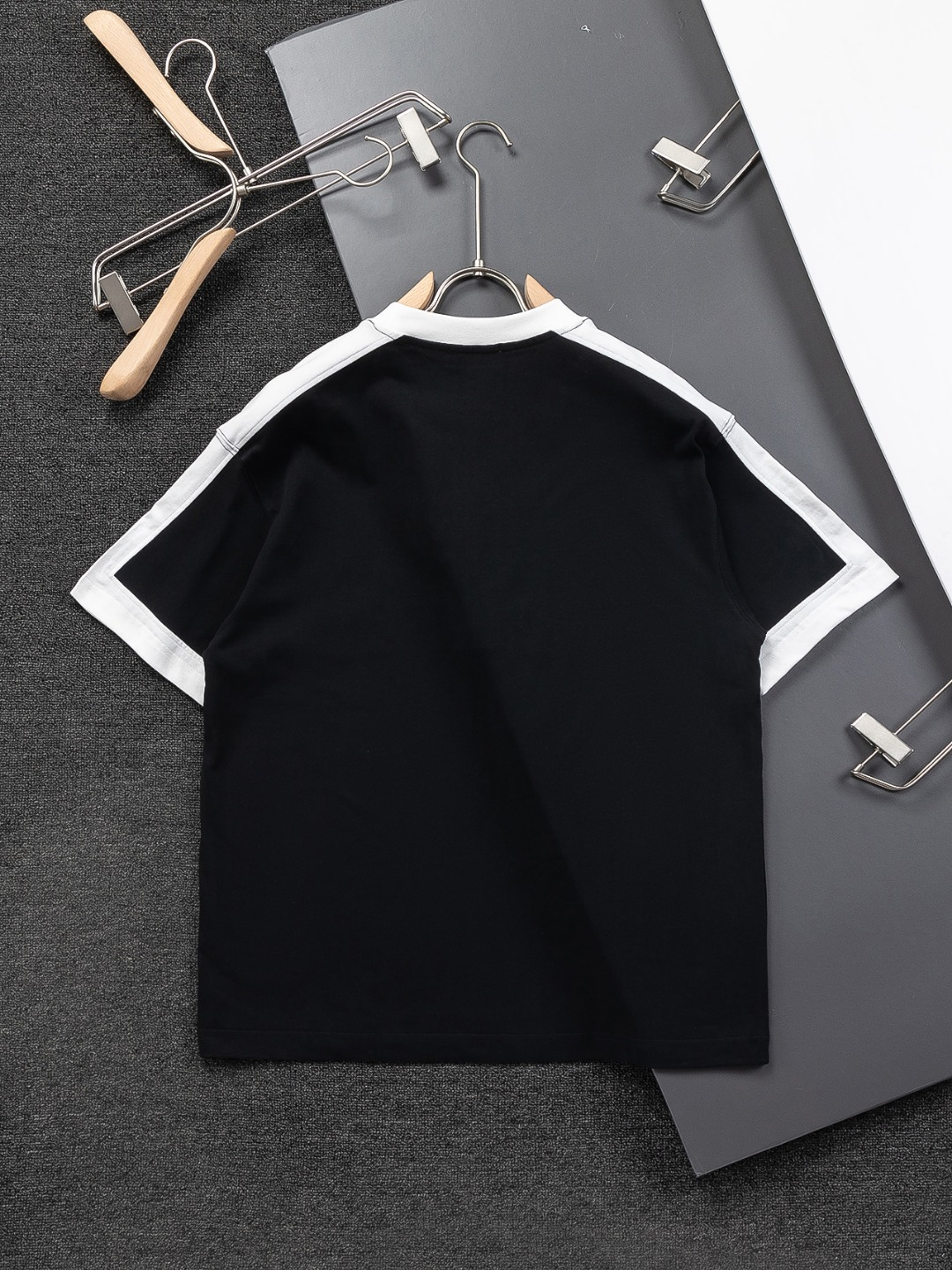 【LOEWE 公式旗艦店】ロエベ   Tシャツ ご好評に付き再入荷！250213-BRAND OFF