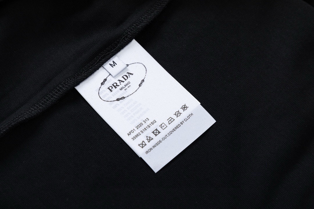 【PRADA 公式旗艦店】プラダ    Tシャツご好評に付き再入荷！ 250213-BRAND OFF
