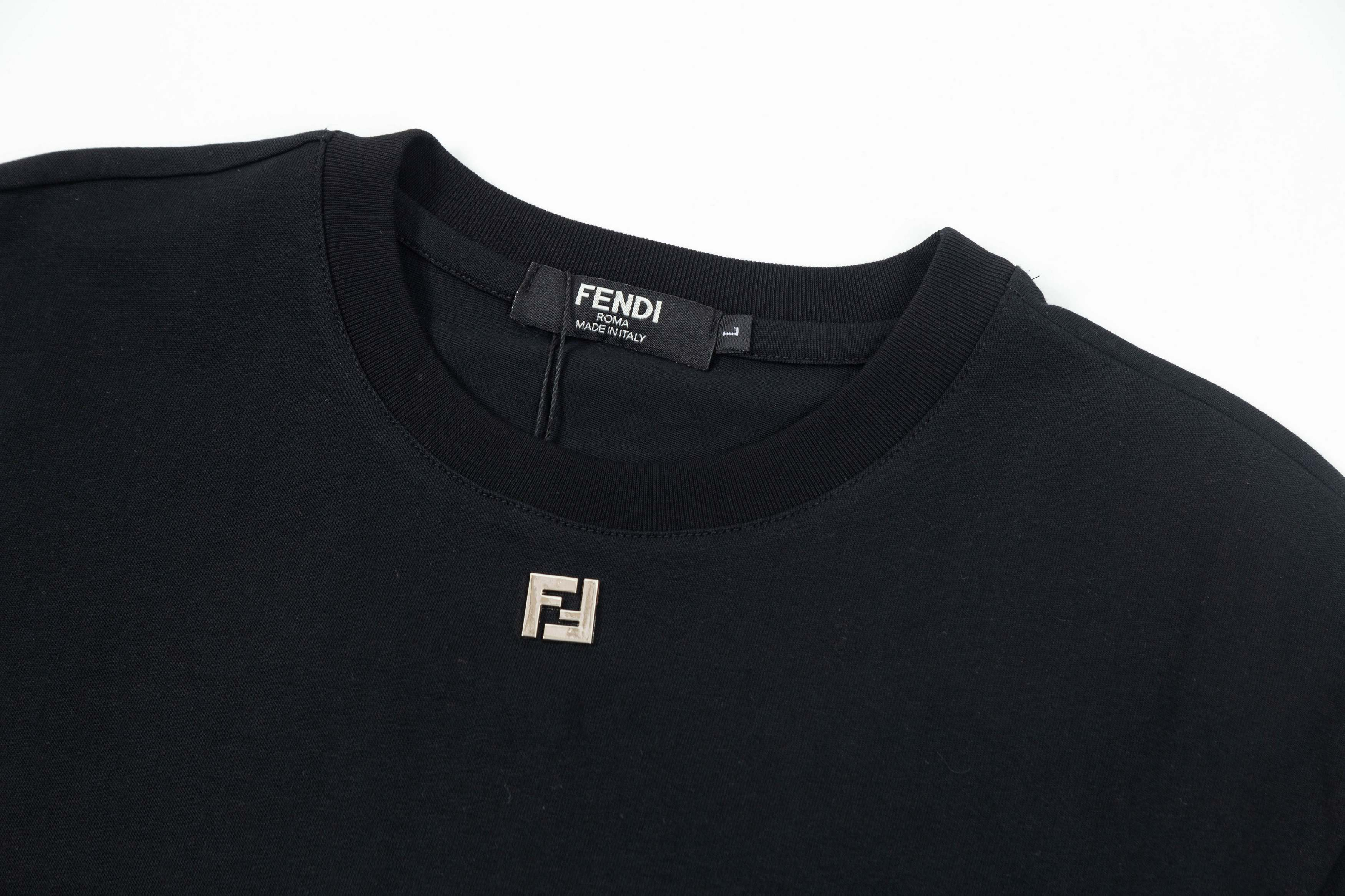 【FENDI公式旗艦店】フェンディ  Tシャツ ご好評に付き再入荷！ 250214-BRAND OFF