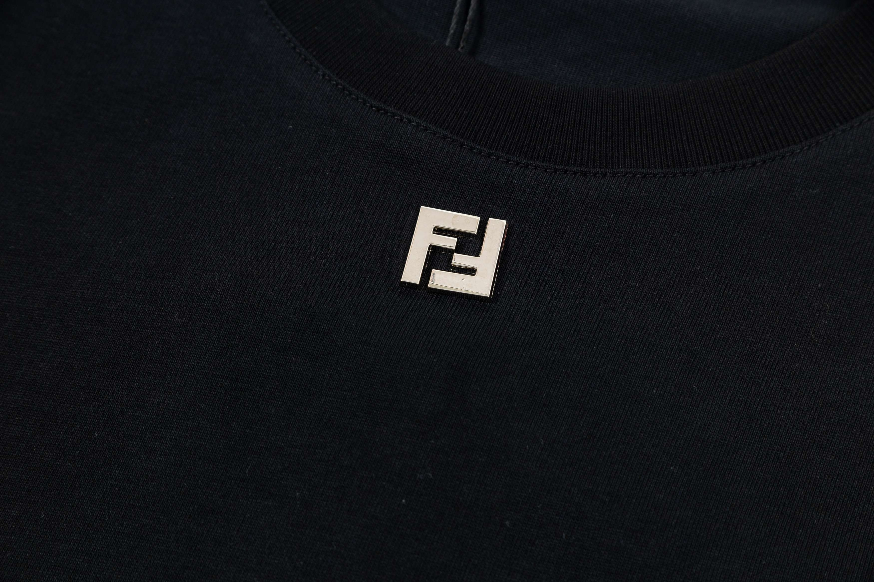 【FENDI公式旗艦店】フェンディ  Tシャツ ご好評に付き再入荷！ 250214-BRAND OFF