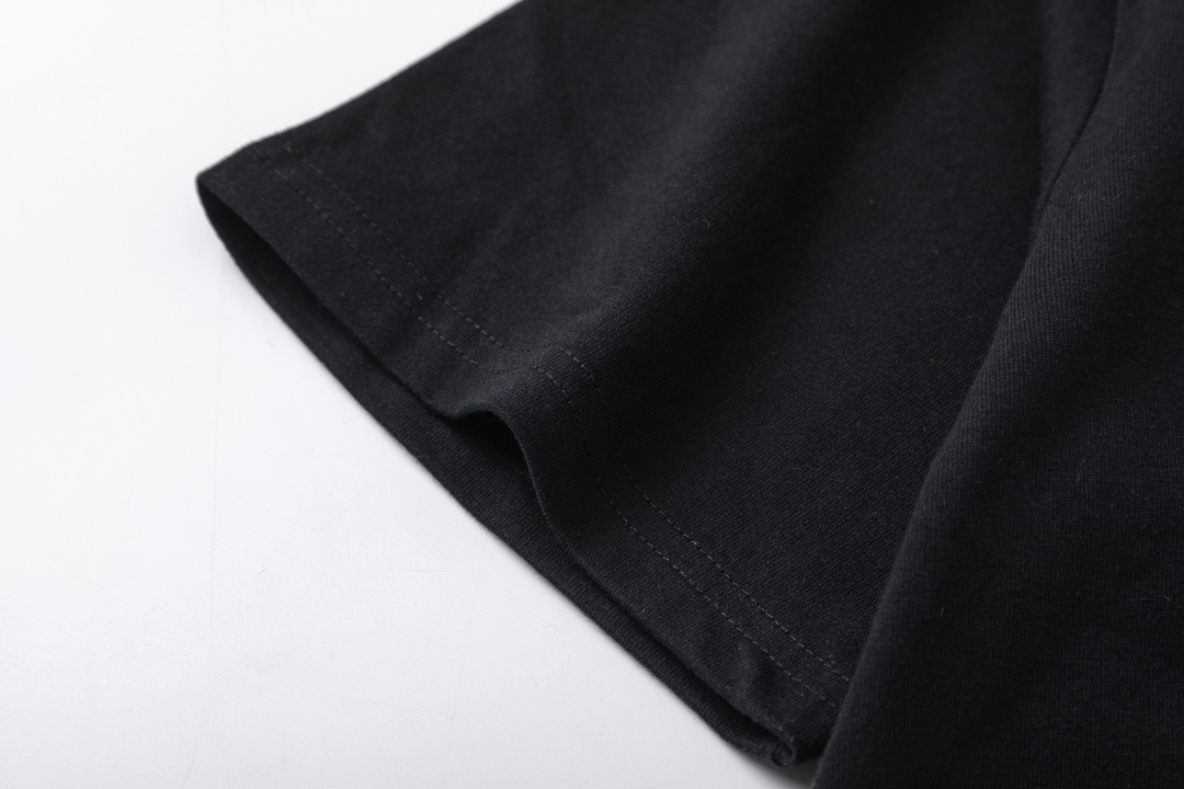 【GIVENCHY   公式旗艦店】 ジバンシー   Tシャツ ご好評に付き再入荷！ 250215-BRAND OFF