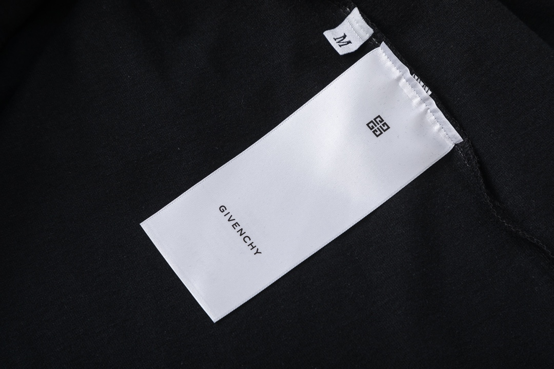 【GIVENCHY   公式旗艦店】 ジバンシー   Tシャツ ご好評に付き再入荷！ 250215-BRAND OFF