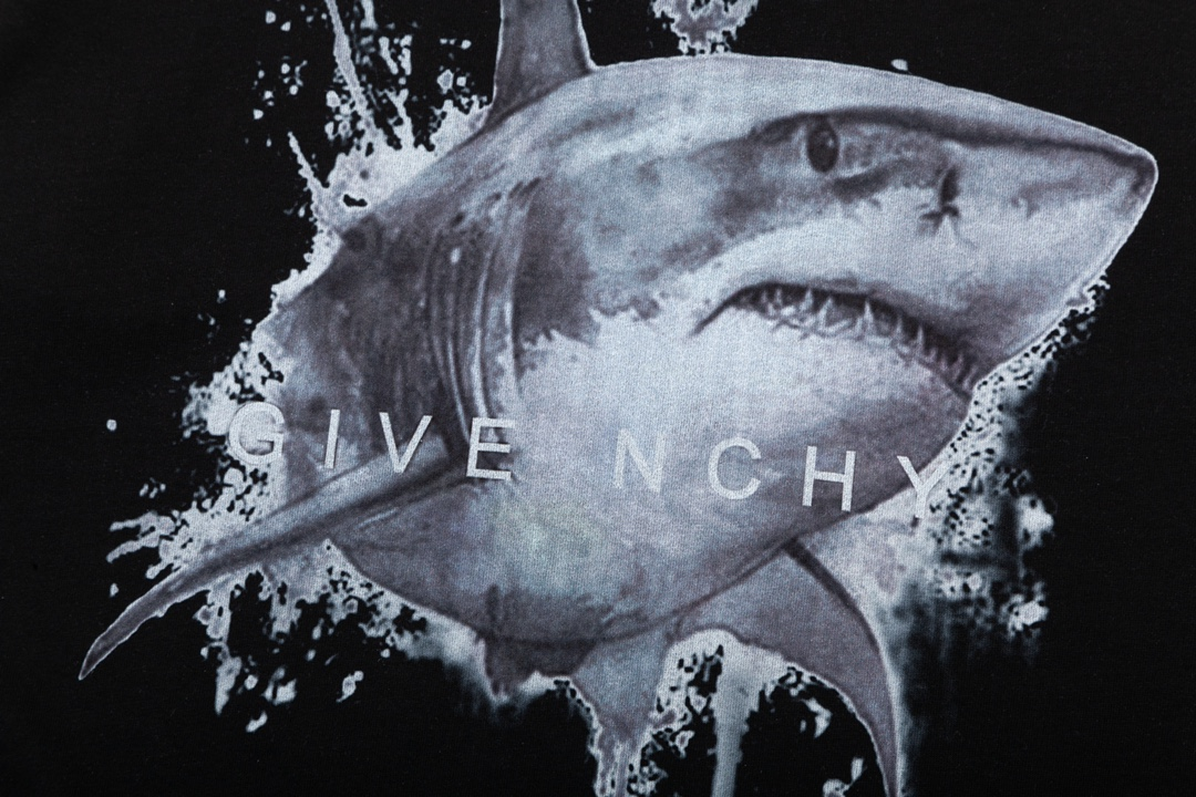 【GIVENCHY   公式旗艦店】 ジバンシー   Tシャツ ご好評に付き再入荷！ 250215-BRAND OFF