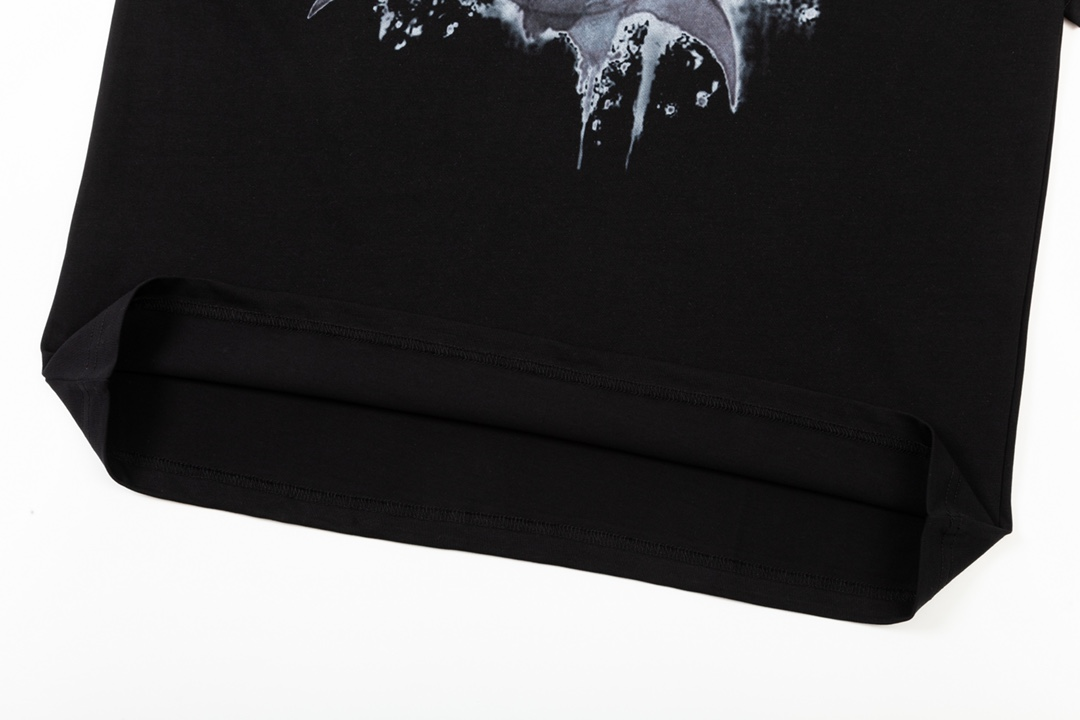 【GIVENCHY   公式旗艦店】 ジバンシー   Tシャツ ご好評に付き再入荷！ 250215-BRAND OFF