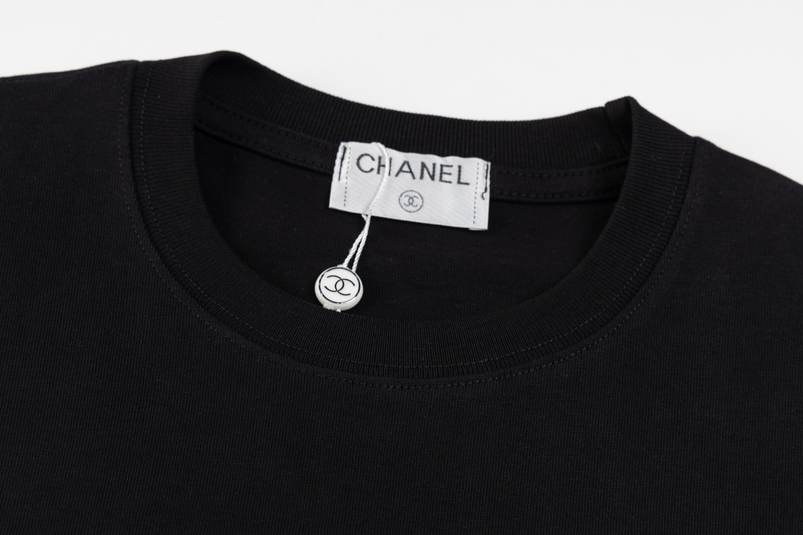 【CHANEL 公式旗艦店】シャネル   Tシャツ ご好評に付き再入荷！250217-BRAND OFF