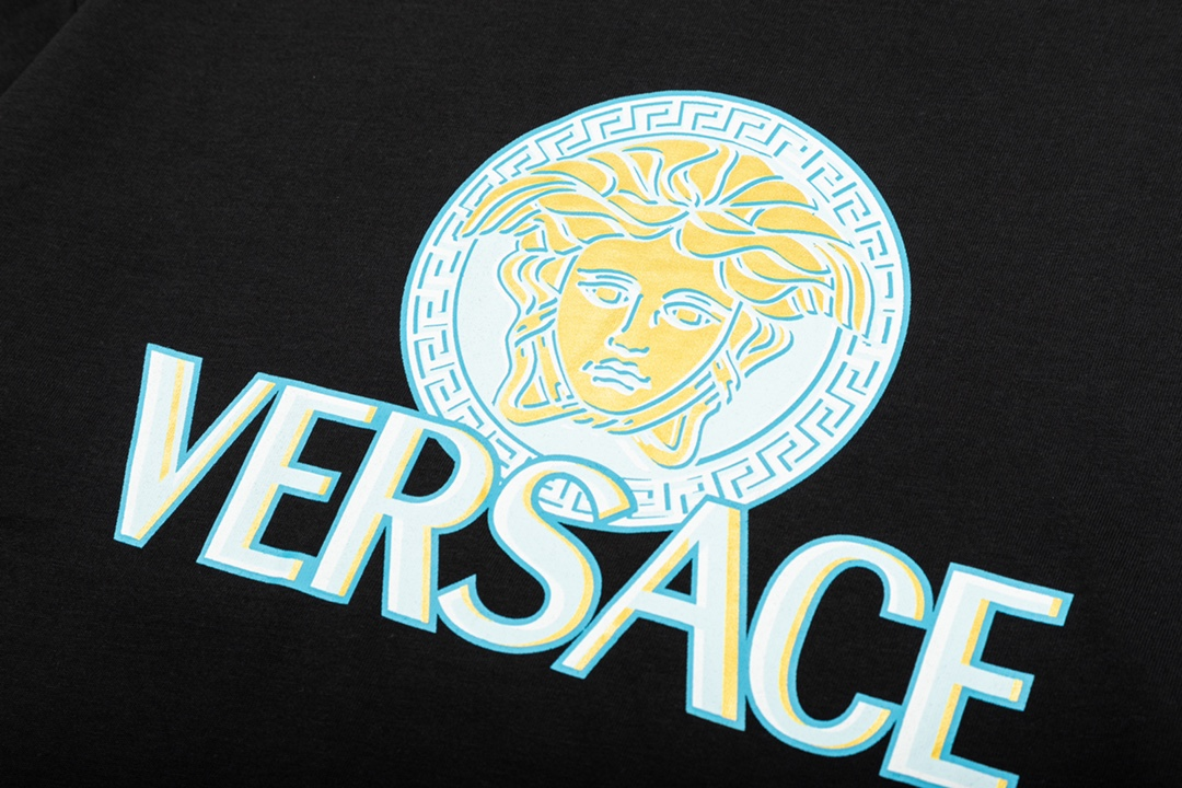 【VERSACE  公式旗艦店】ヴェルサーチ  Tシャツ ご好評に付き再入荷！250218-BRAND OFF