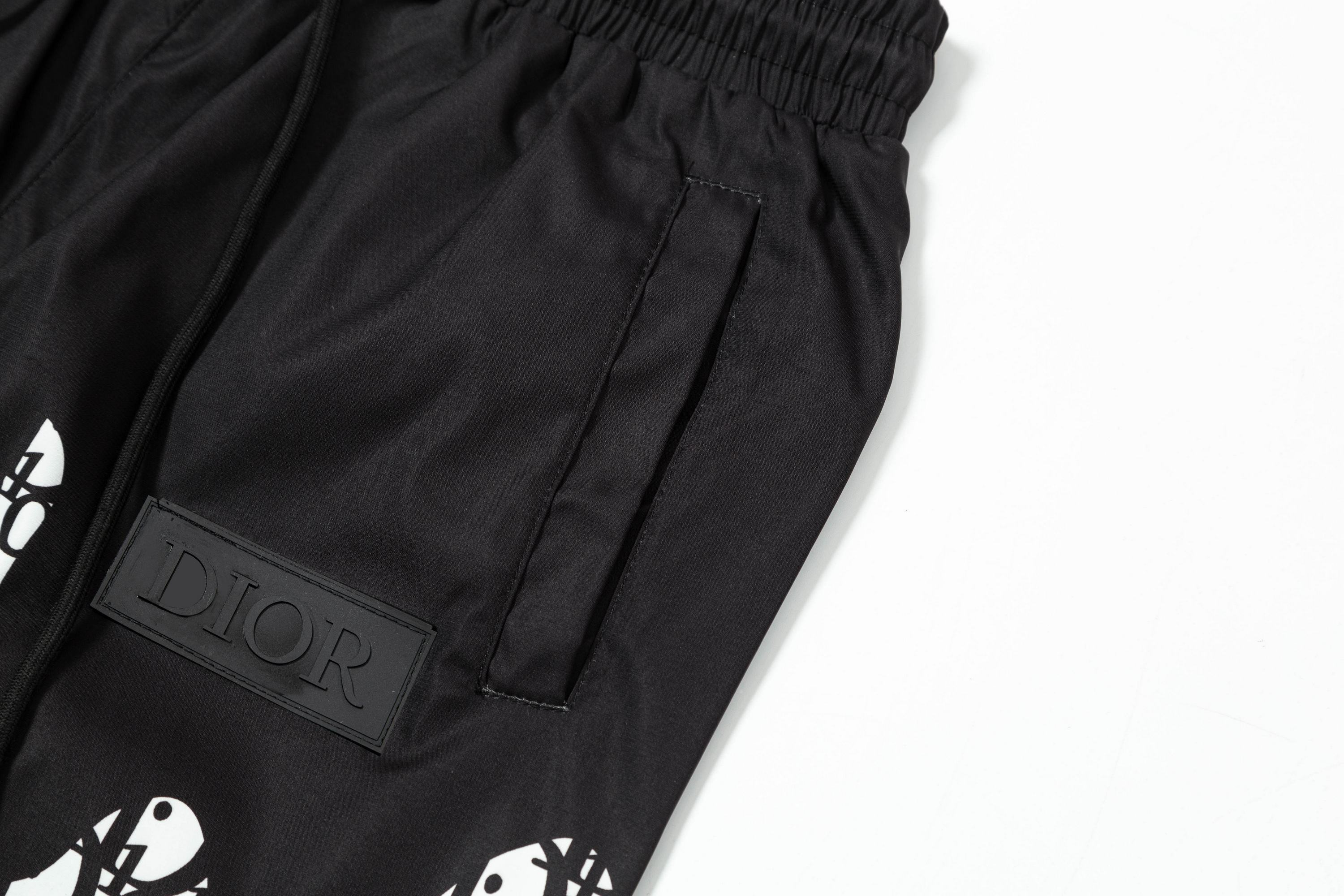 【DIOR  公式旗艦店】ディオール  ショートパンツご好評に付き再入荷！250225-BRAND OFF