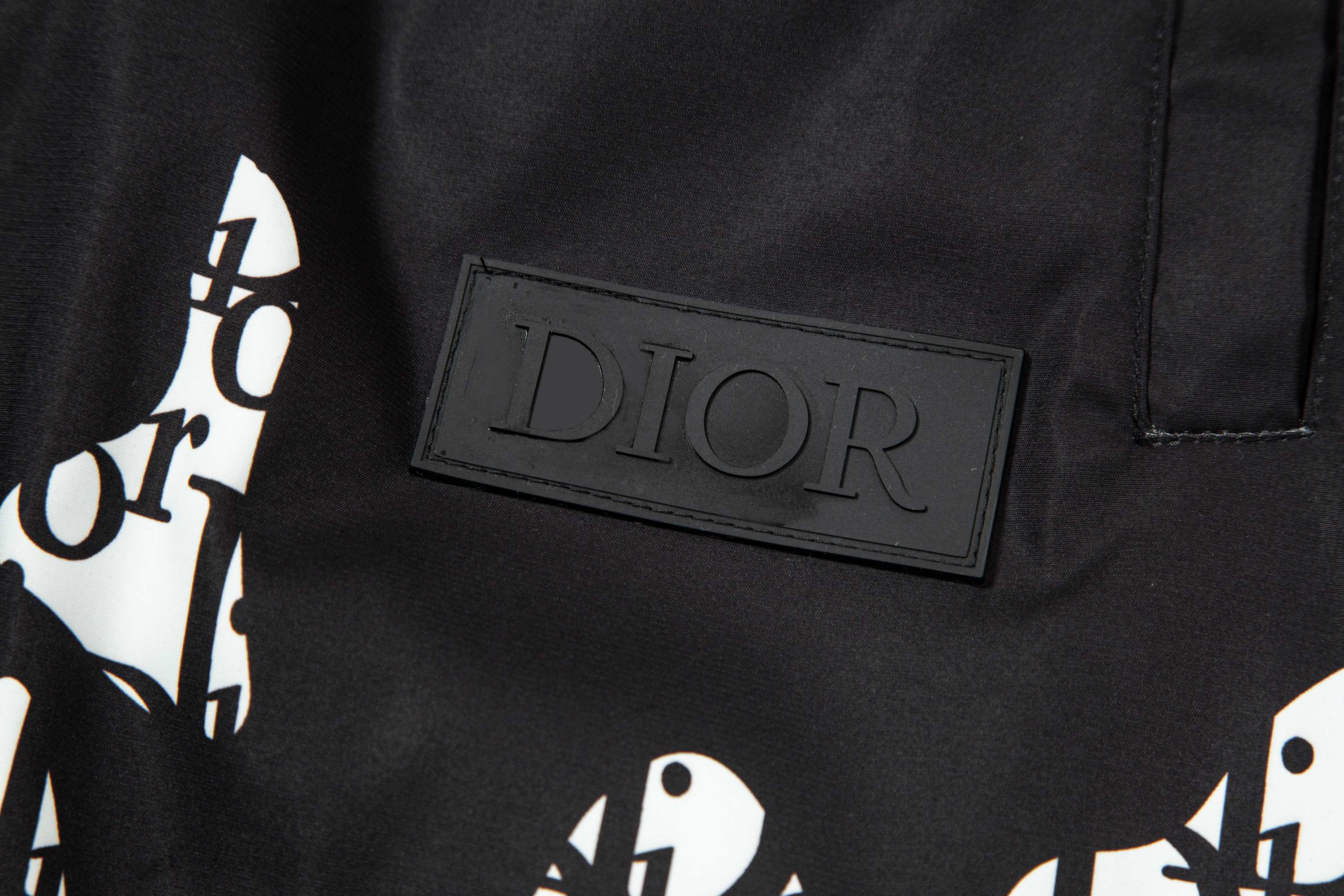【DIOR  公式旗艦店】ディオール  ショートパンツご好評に付き再入荷！250225-BRAND OFF