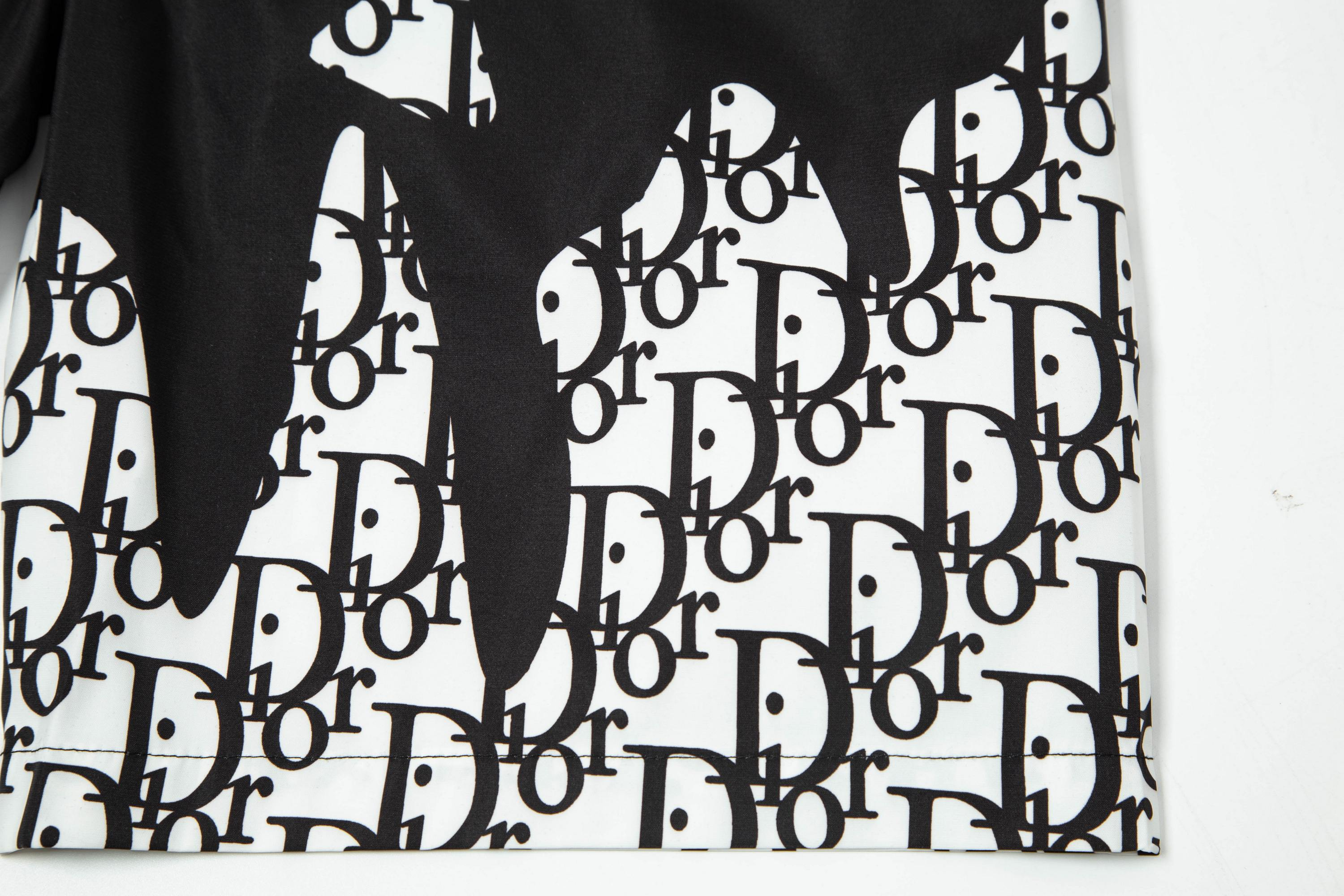【DIOR  公式旗艦店】ディオール  ショートパンツご好評に付き再入荷！250225-BRAND OFF