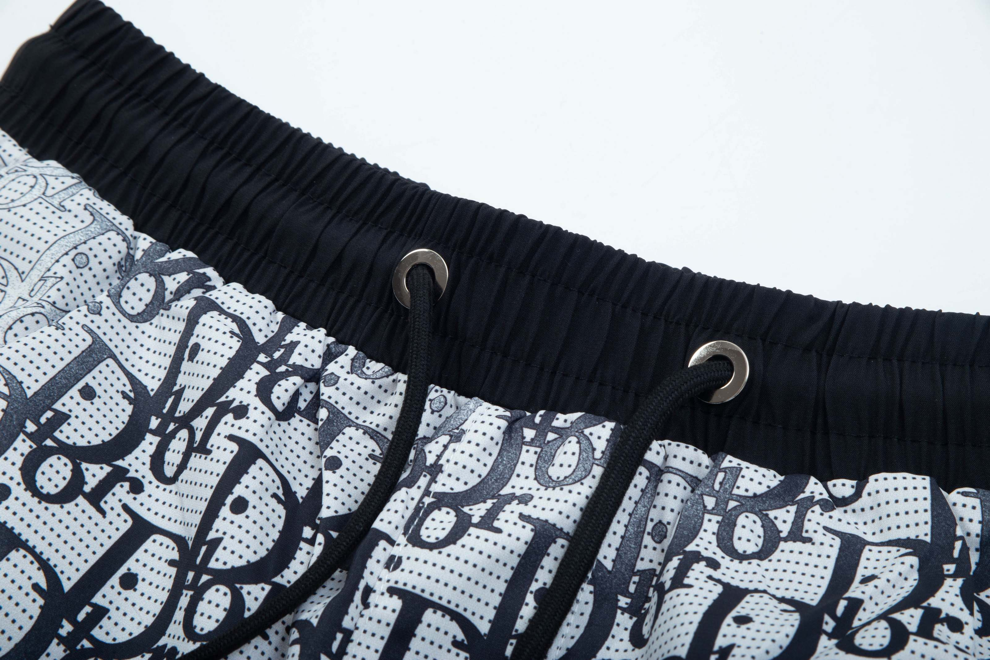 【DIOR  公式旗艦店】ディオール  ショートパンツご好評に付き再入荷！250225-BRAND OFF
