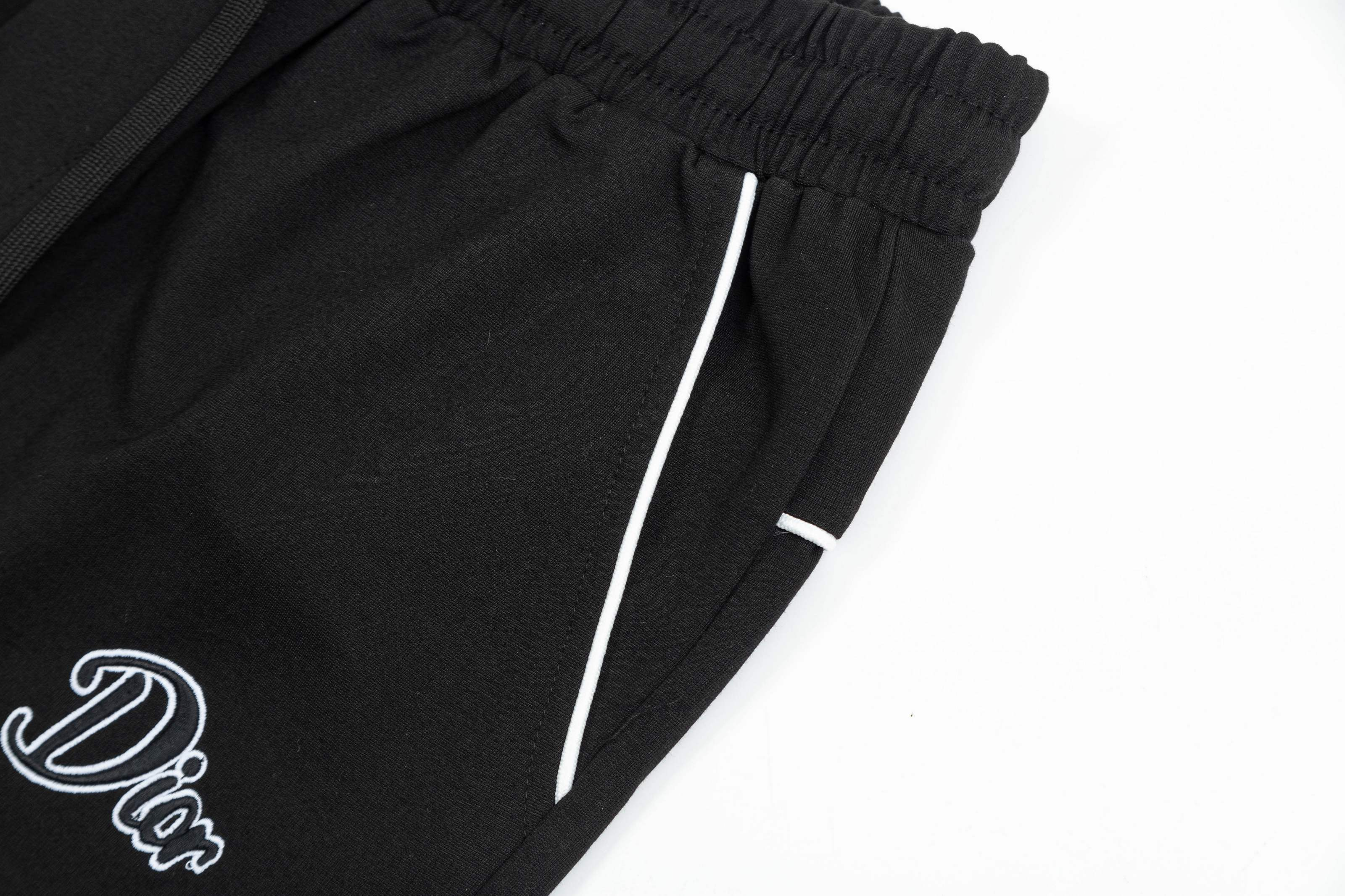 【DIOR  公式旗艦店】ディオール  ショートパンツご好評に付き再入荷！250225-BRAND OFF