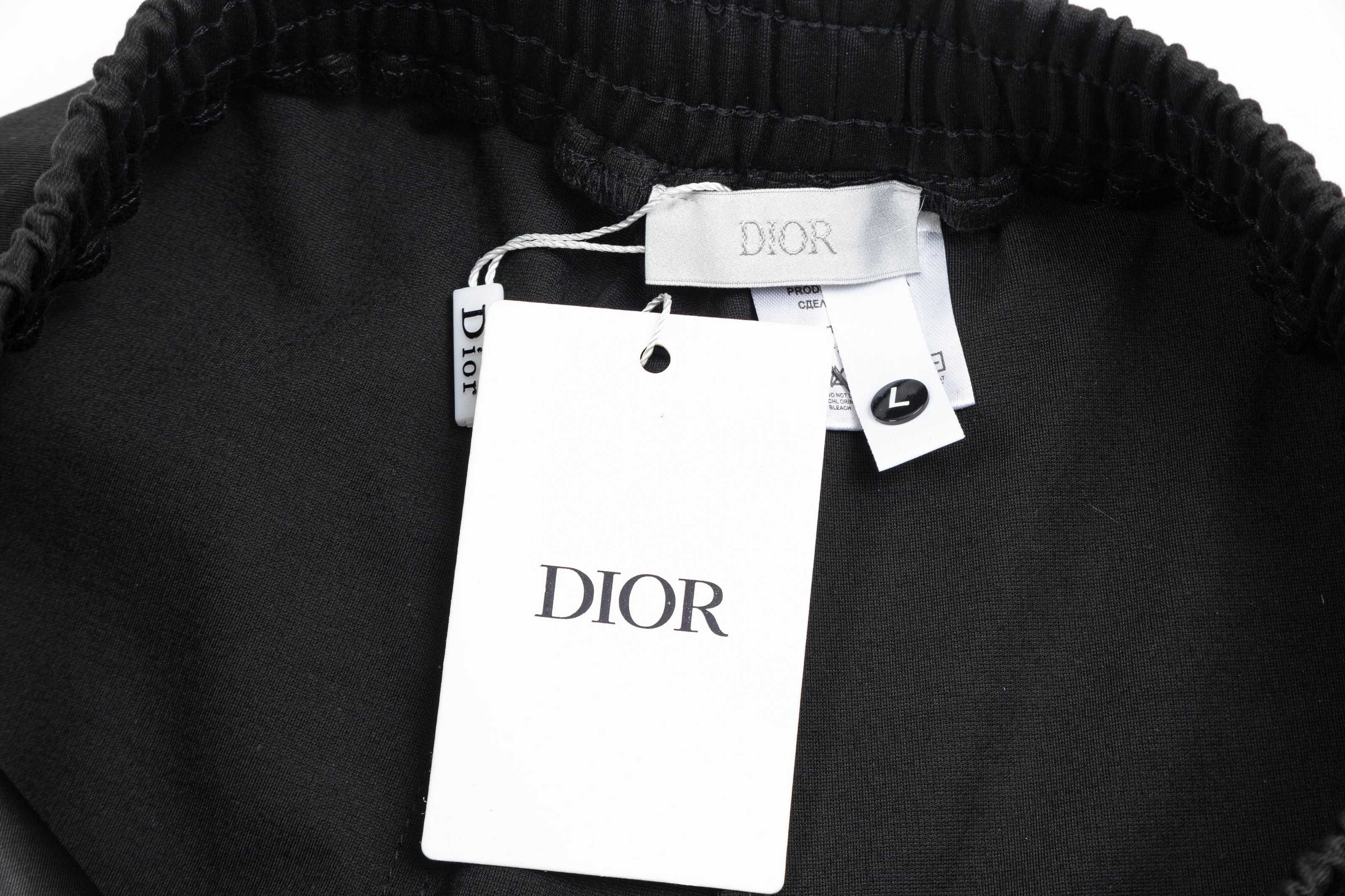 【DIOR  公式旗艦店】ディオール  ショートパンツご好評に付き再入荷！250225-BRAND OFF