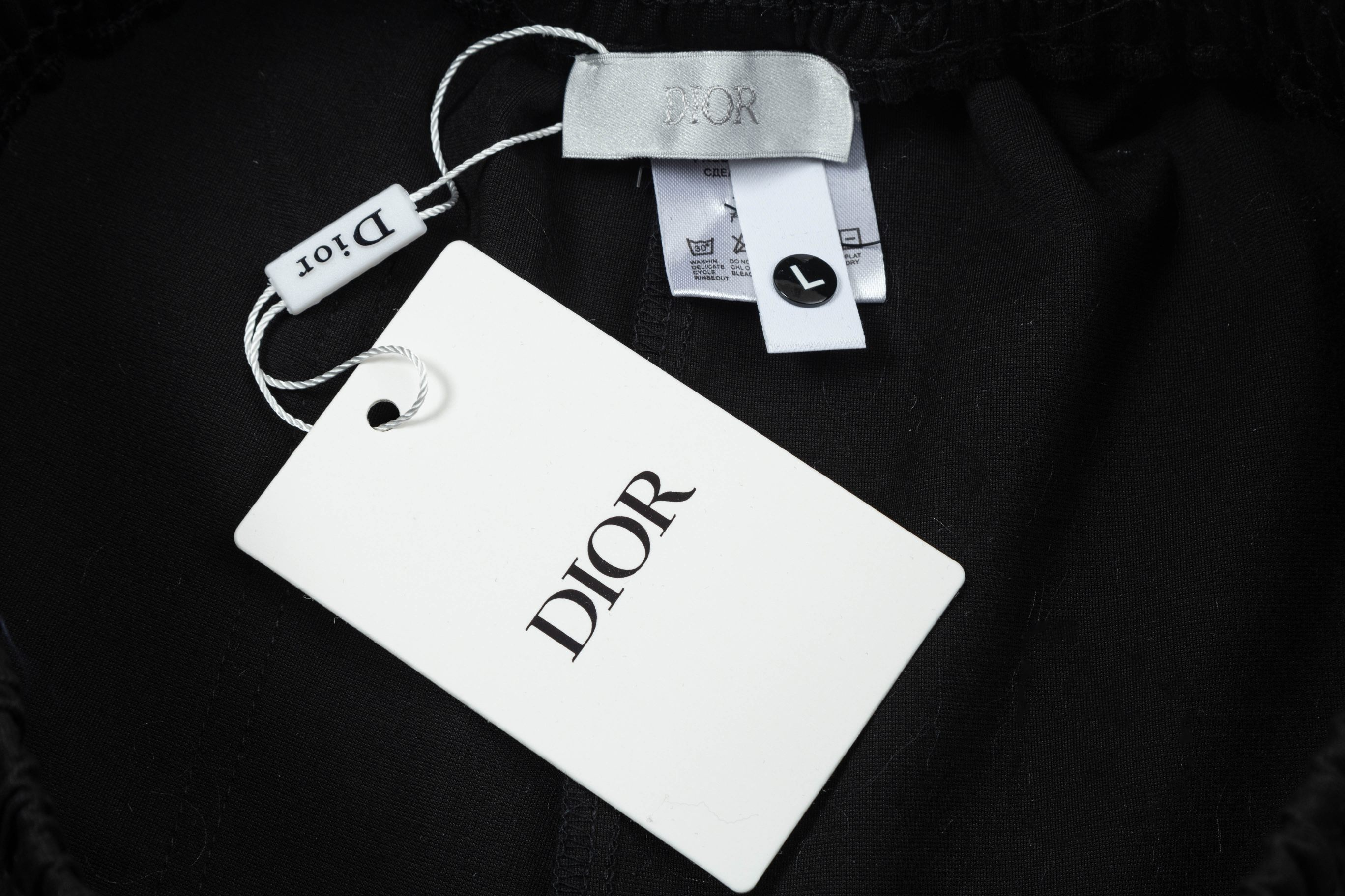 【DIOR  公式旗艦店】ディオール  ショートパンツご好評に付き再入荷！250225-BRAND OFF