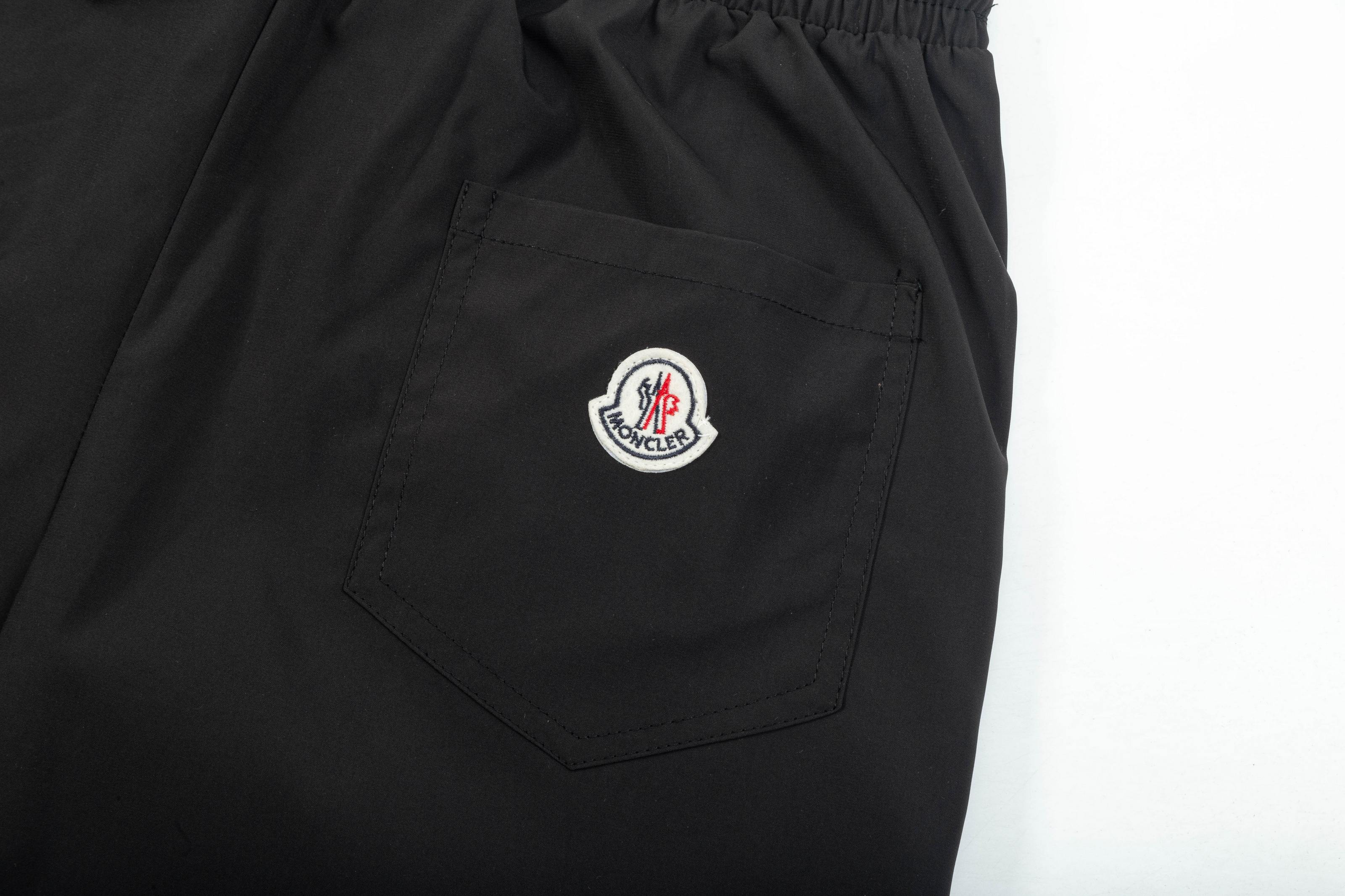 【MONCLER  公式旗艦店】モンクレール   ショートパンツご好評に付き再入荷！250225-BRAND OFF