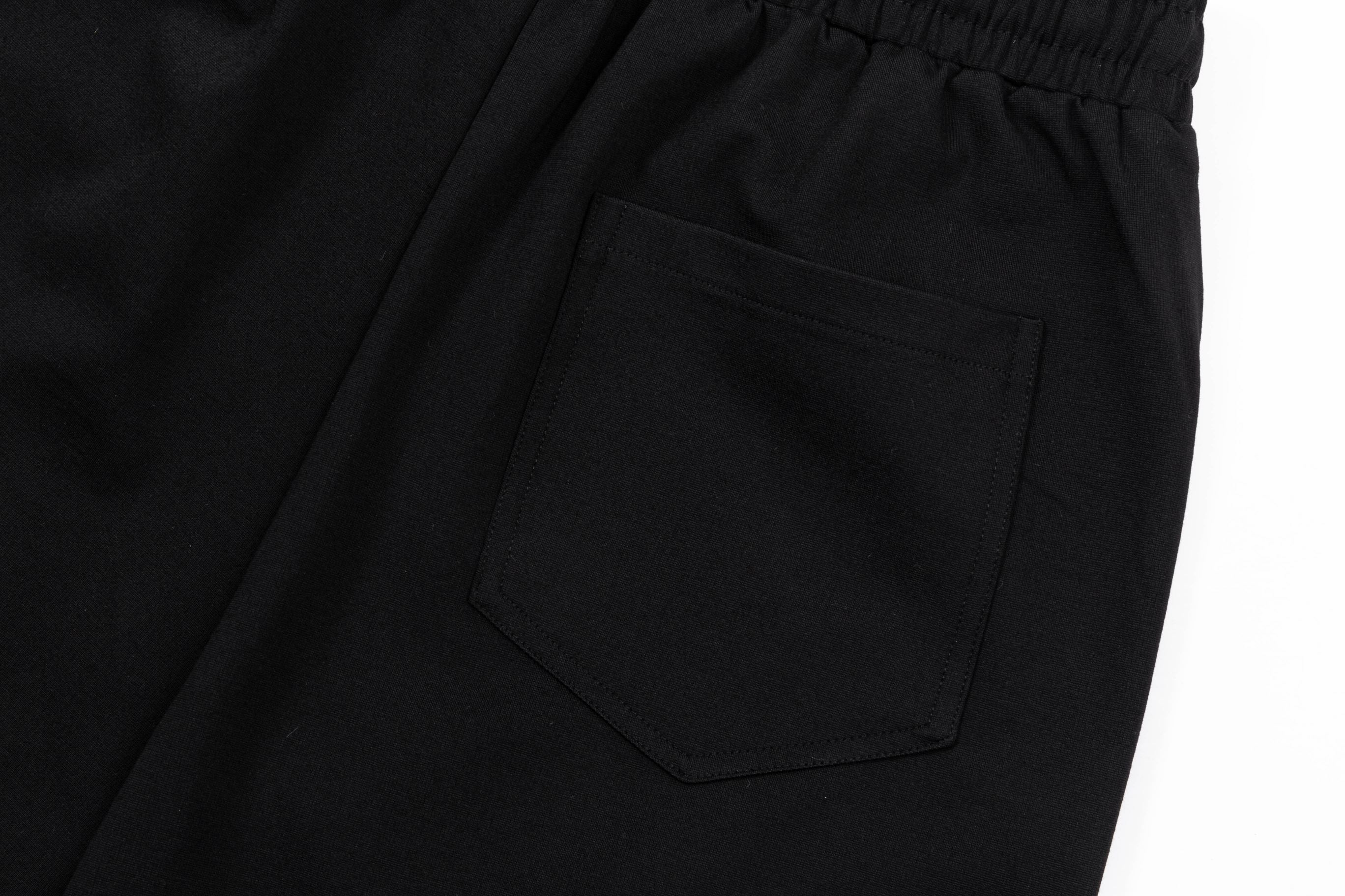 【FENDI  公式旗艦店】フェンディ  ショートパンツご好評に付き再入荷！250226-BRAND OFF
