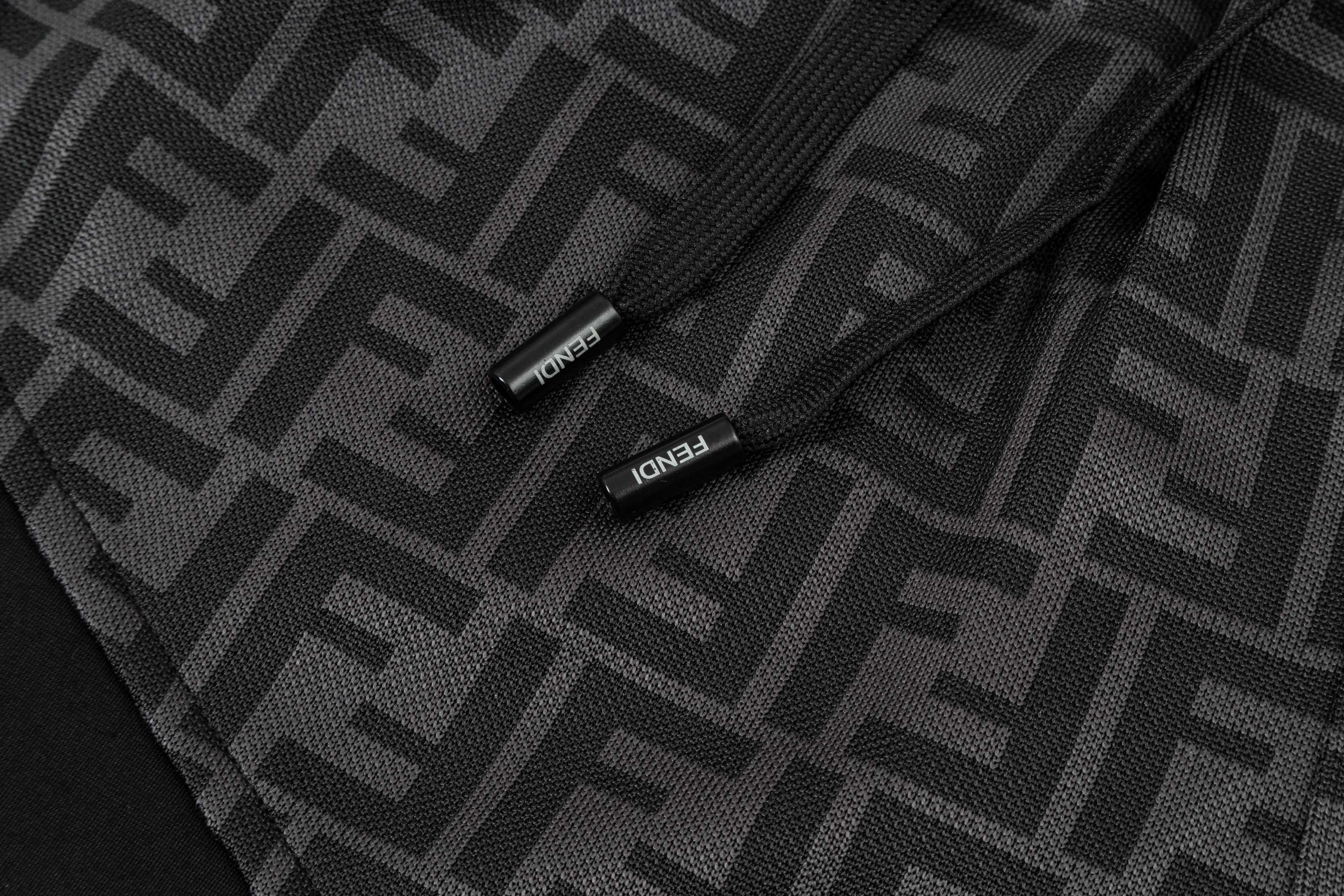 【FENDI  公式旗艦店】フェンディ  ショートパンツご好評に付き再入荷！250226-BRAND OFF