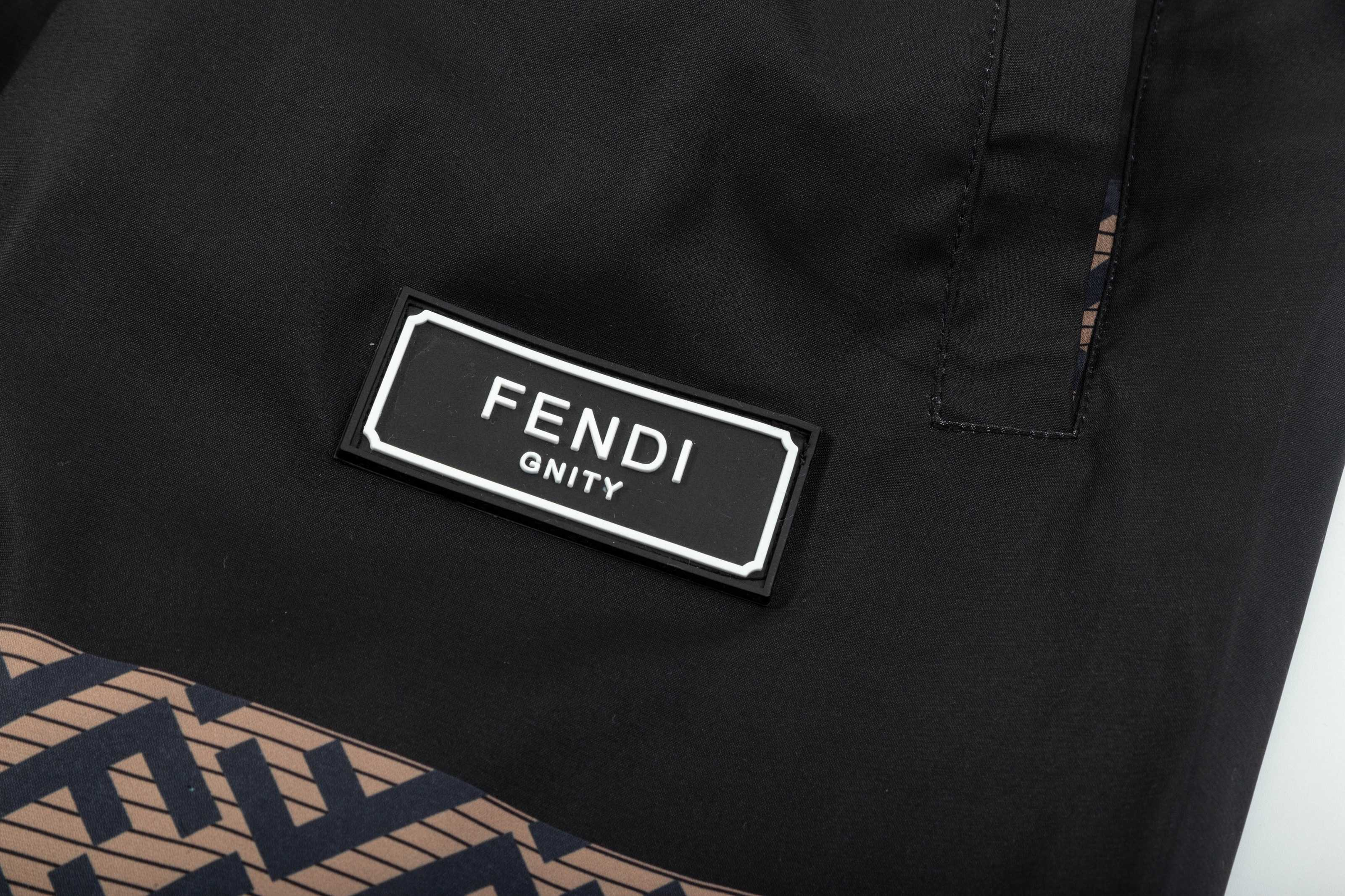【FENDI  公式旗艦店】フェンディ  ショートパンツご好評に付き再入荷！250226-BRAND OFF