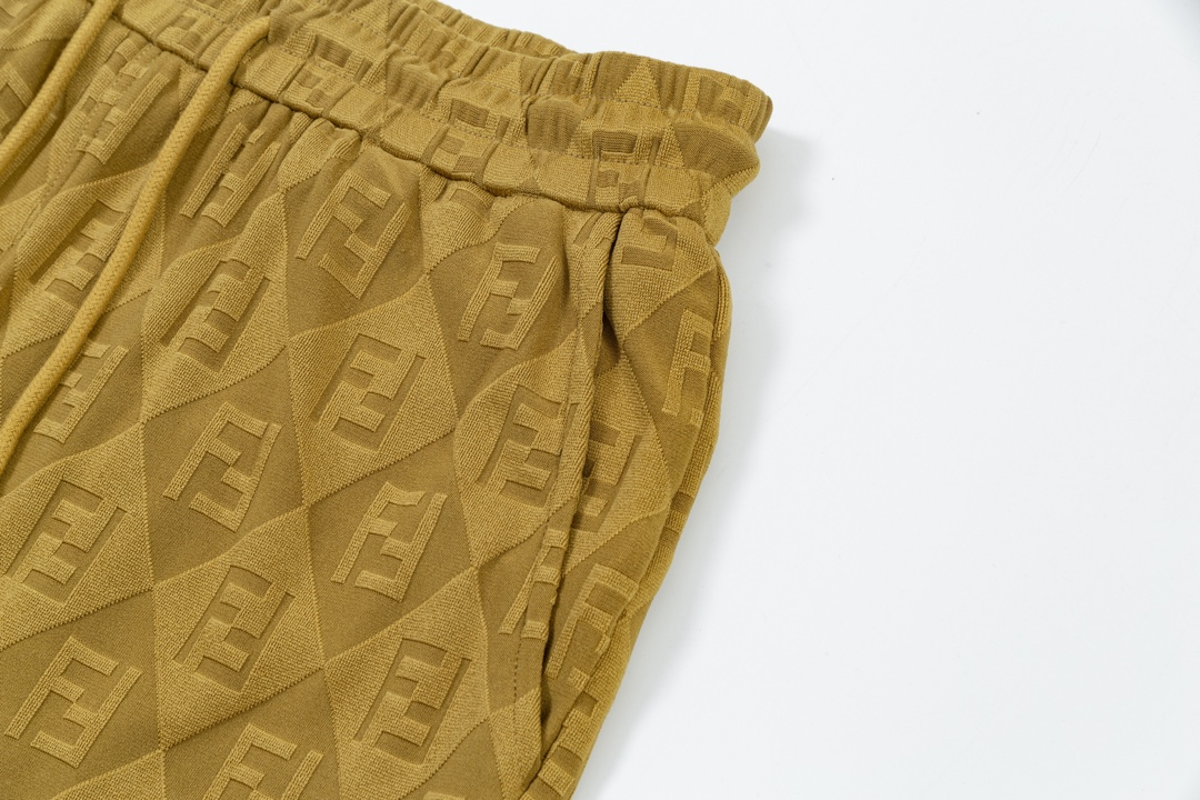 【FENDI  公式旗艦店】フェンディ  ショートパンツご好評に付き再入荷！250226-BRAND OFF