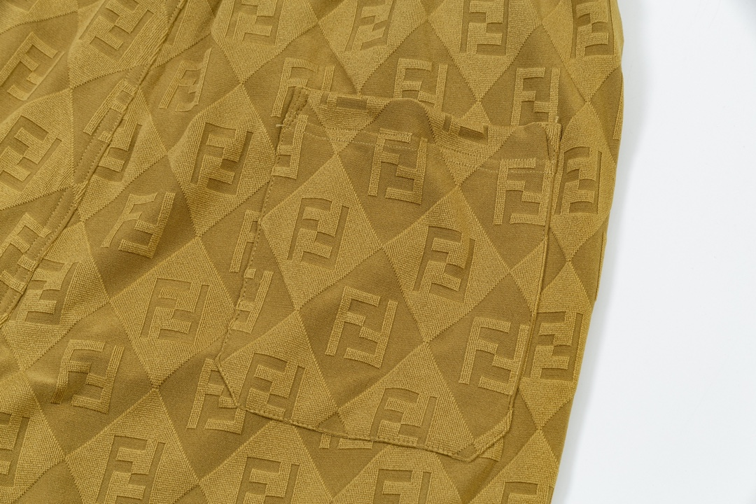 【FENDI  公式旗艦店】フェンディ  ショートパンツご好評に付き再入荷！250226-BRAND OFF