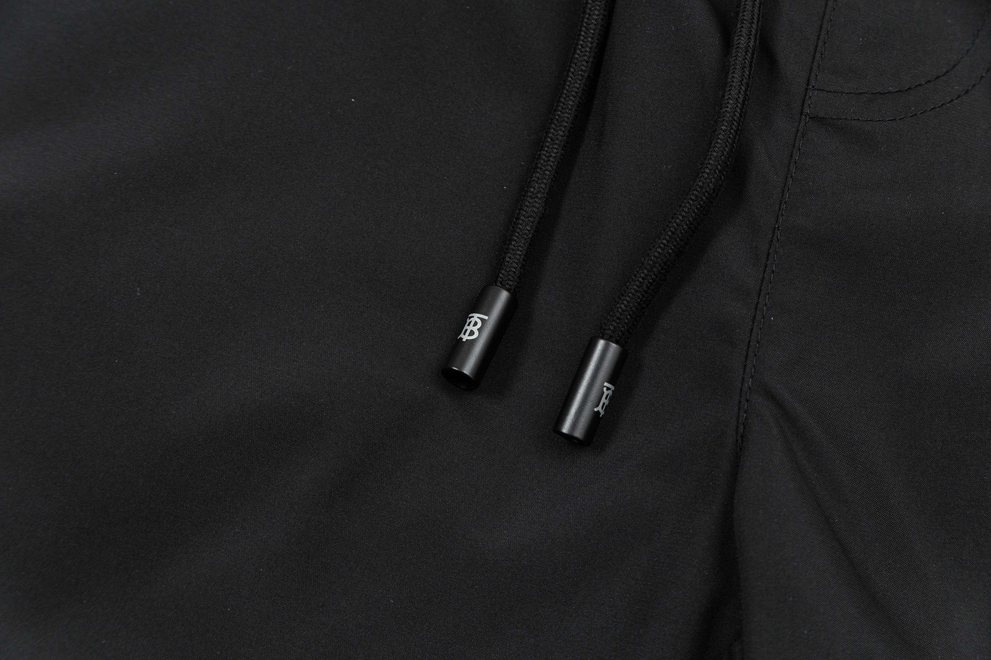 【BURBERRY  公式旗艦店】バーバリー  ショートパンツご好評に付き再入荷！250226-BRAND OFF