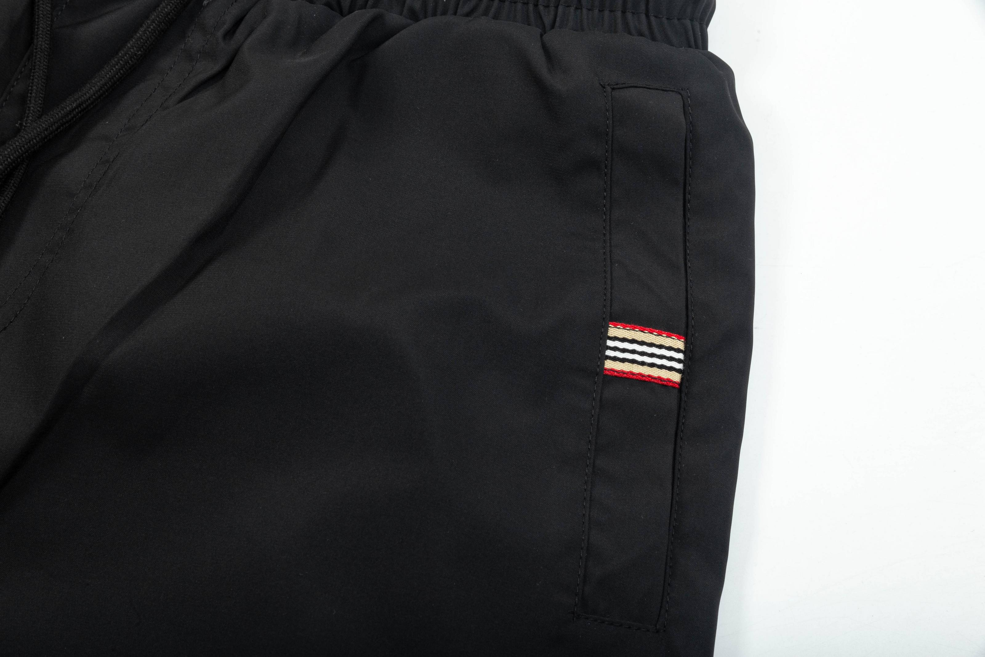 【BURBERRY  公式旗艦店】バーバリー  ショートパンツご好評に付き再入荷！250226-BRAND OFF