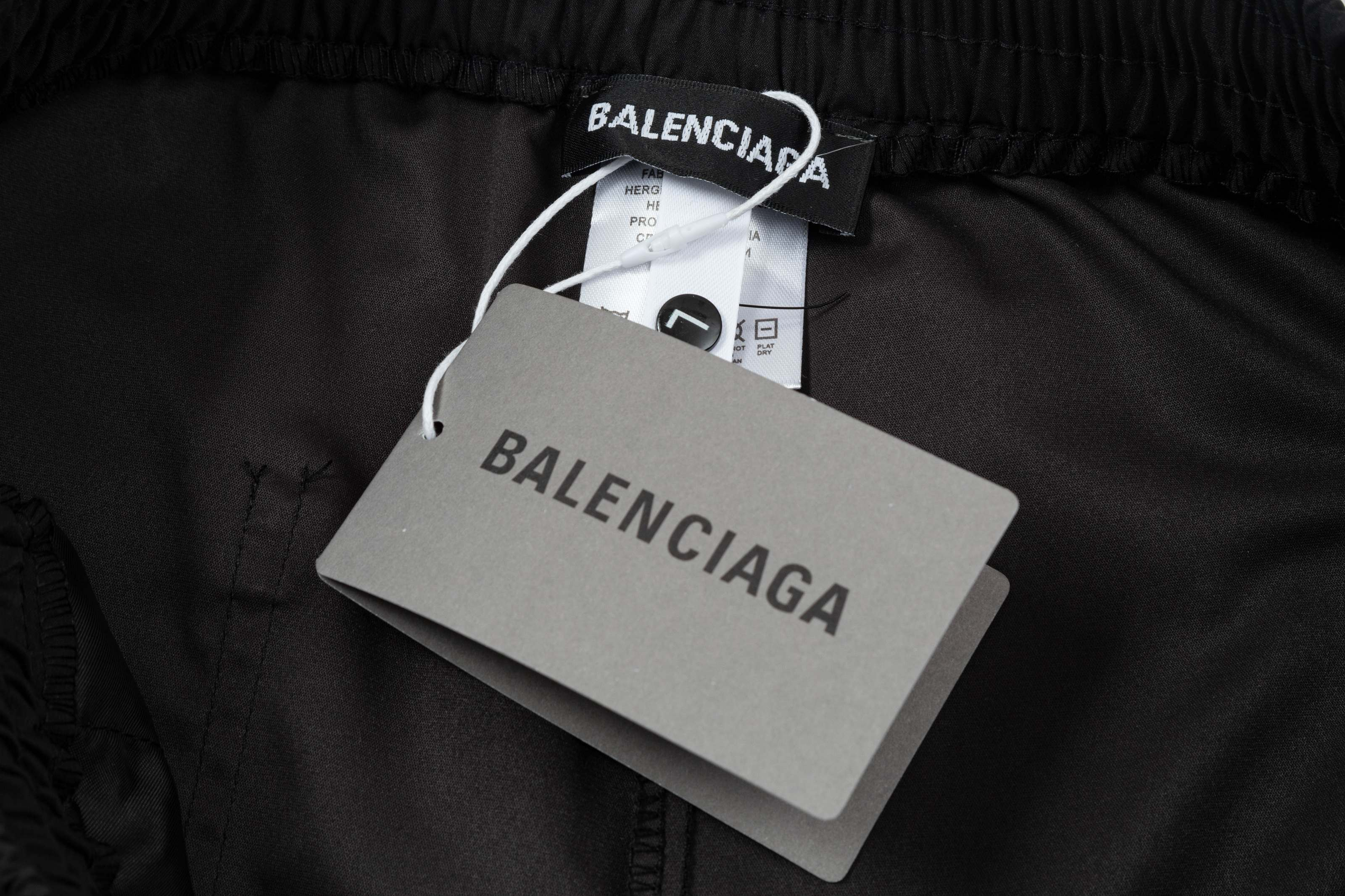 【BALENCIAGA  公式旗艦店】バレンシアガ   ショートパンツご好評に付き再入荷！250227-BRAND OFF