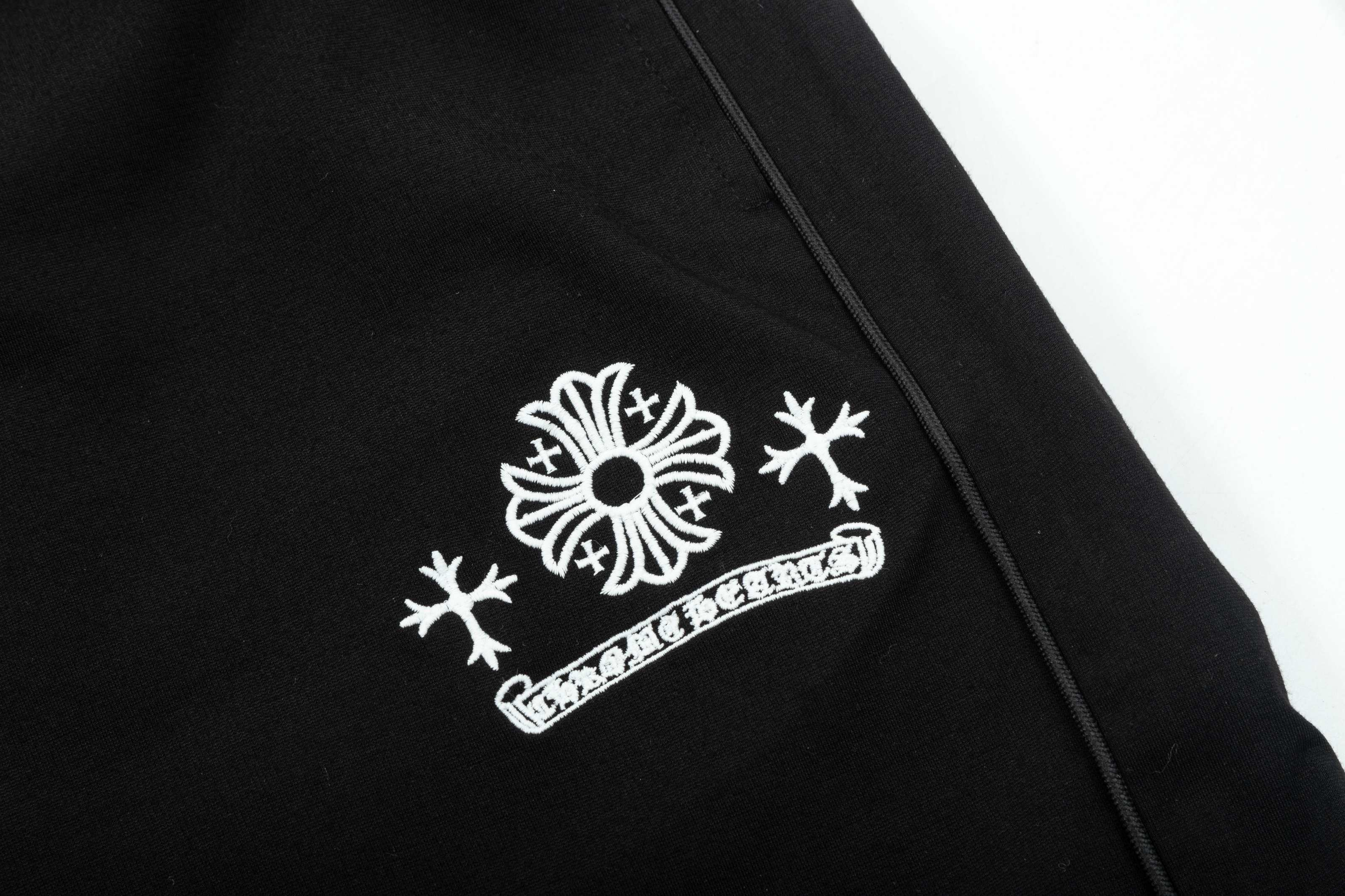 【CHROME HEARTS  公式旗艦店】クロムハーツ  ショートパンツご好評に付き再入荷！250227-BRAND OFF