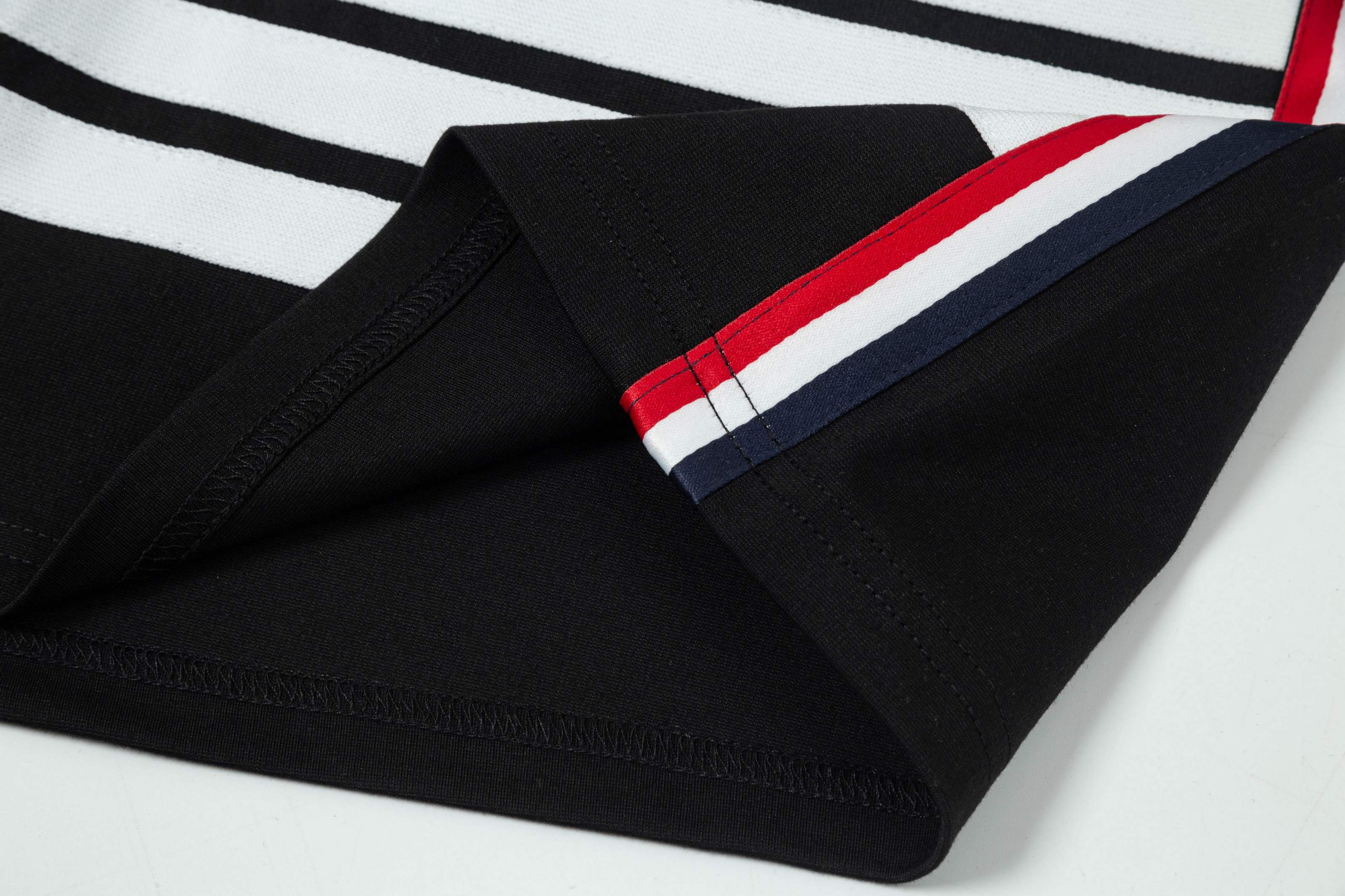 【ThomBrowne  公式旗艦店】トムブラウン  ショートパンツご好評に付き再入荷！250227-BRAND OFF