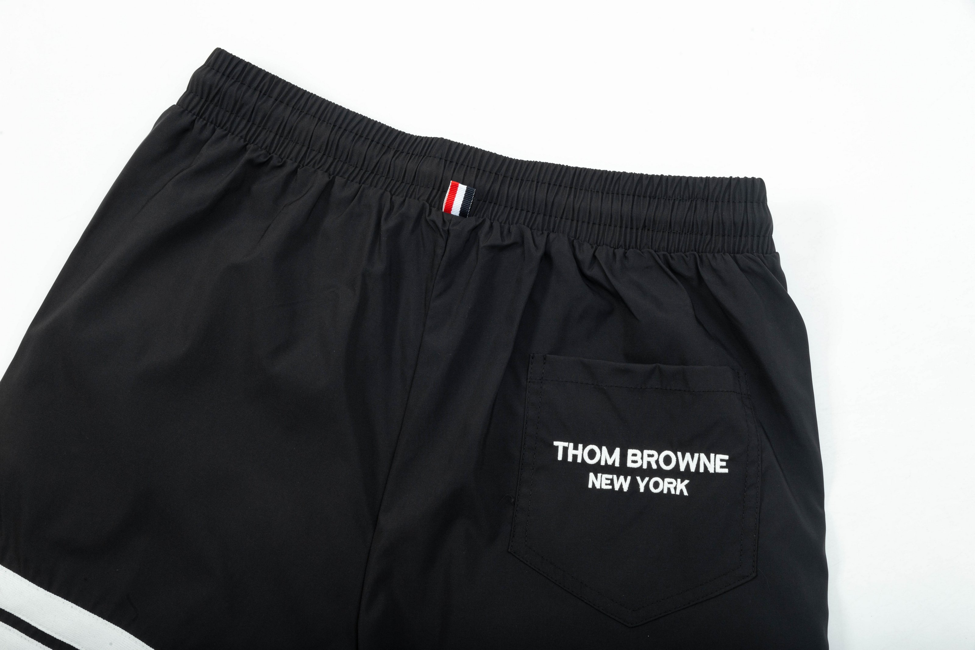 【ThomBrowne   公式旗艦店】トムブラウン  ショートパンツご好評に付き再入荷！250227-BRAND OFF