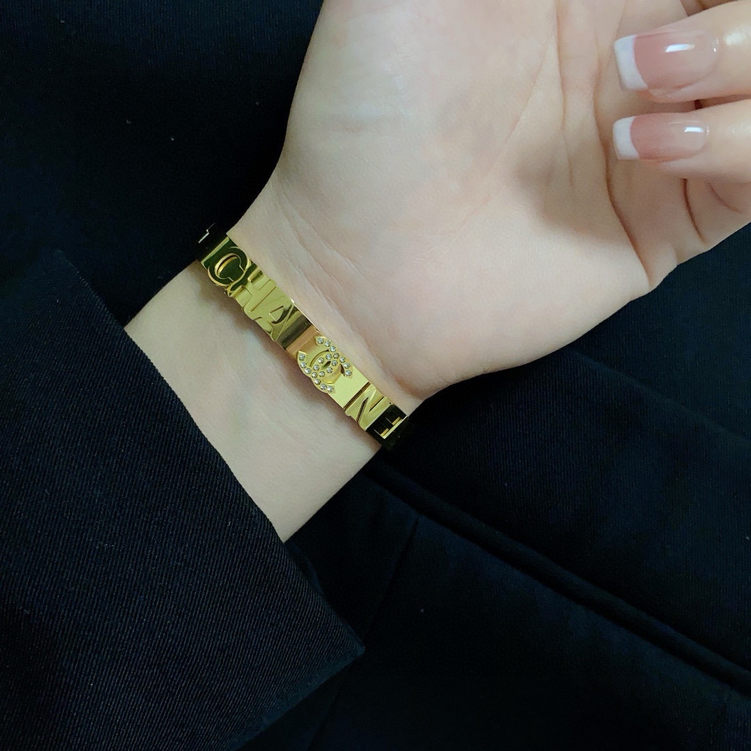 【CHANEL】  ブレスレット、ファッションシンプルなスタイル  250228-BRAND OFF