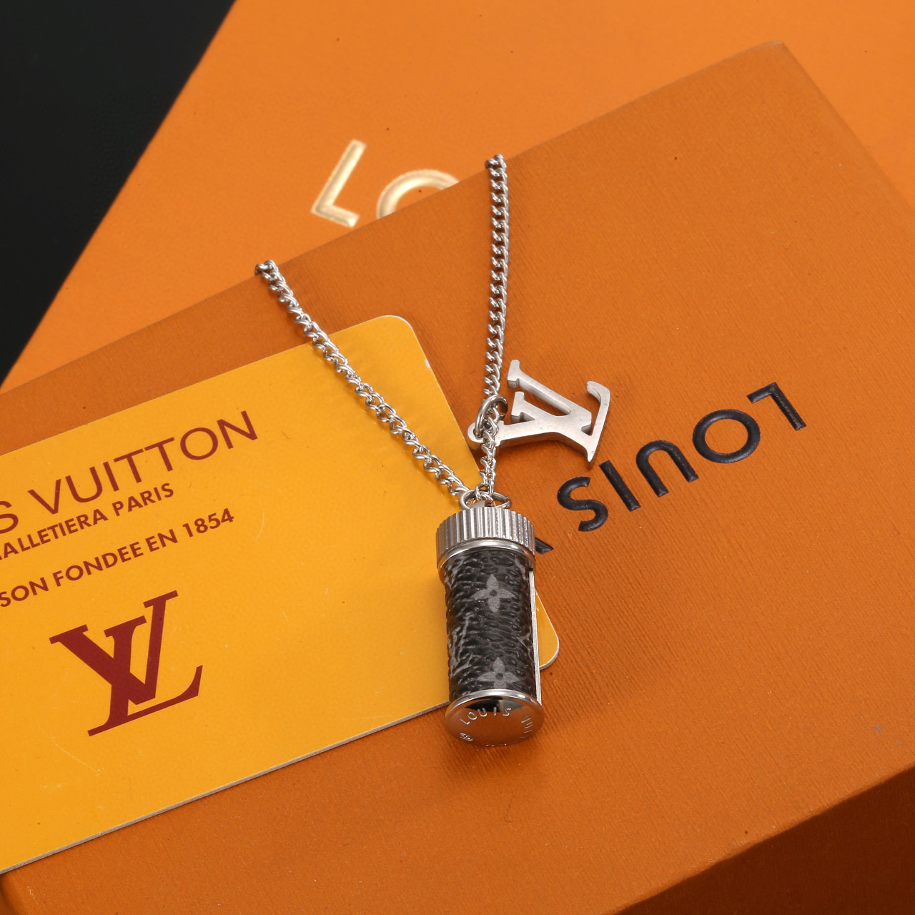 LV【LOUIS VUITTON】ネックレス、新しいネックレス万能シンプルファッションオーナメント 250301-BRAND OFF