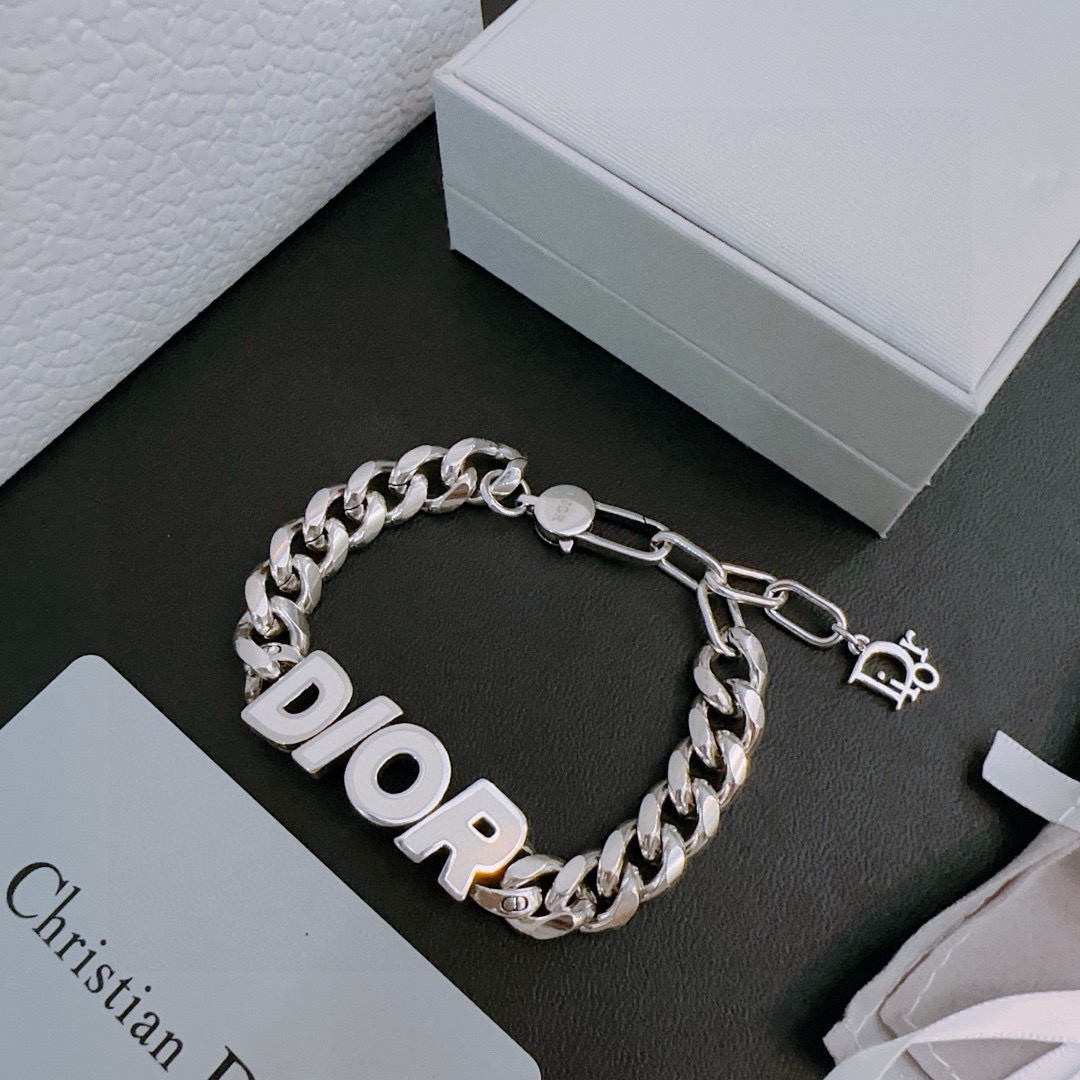 【DIOR】ブレスレット、ファッションシンプルなスタイル 250301-BRAND OFF