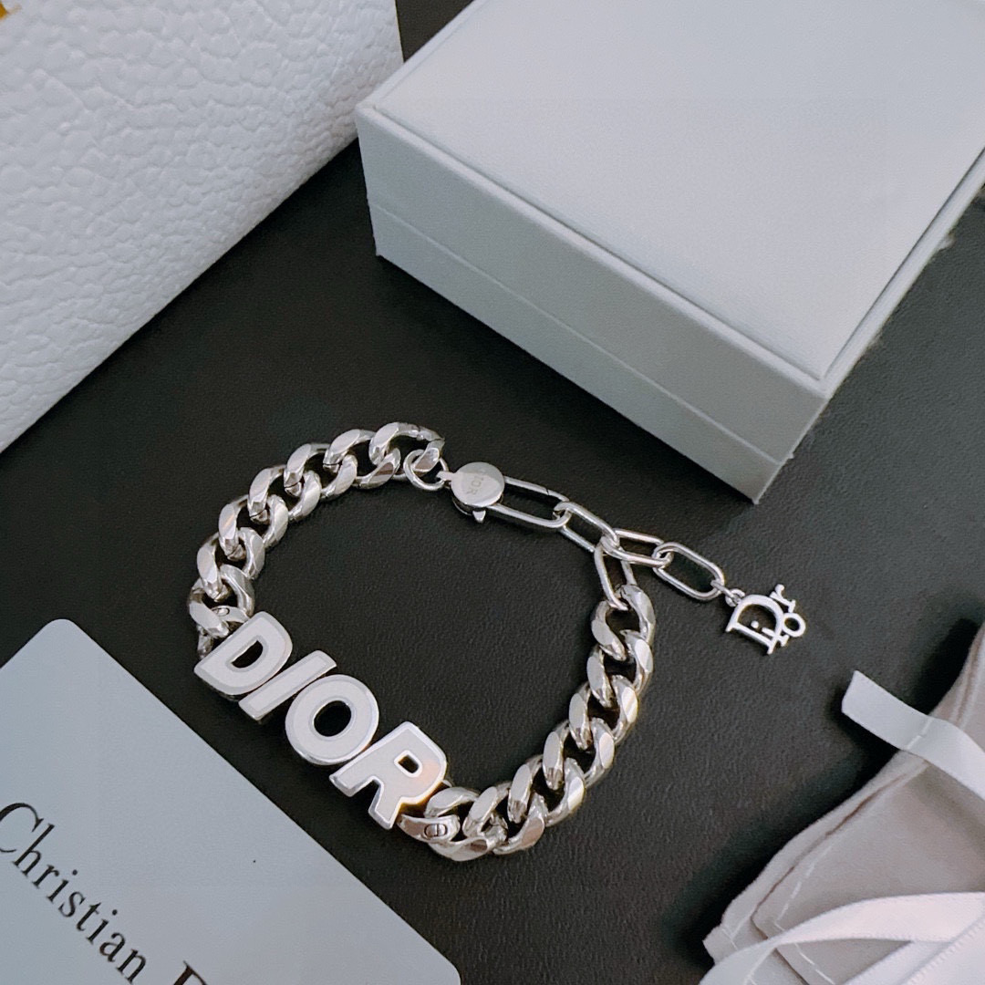 【DIOR】ブレスレット、ファッションシンプルなスタイル 250301-BRAND OFF